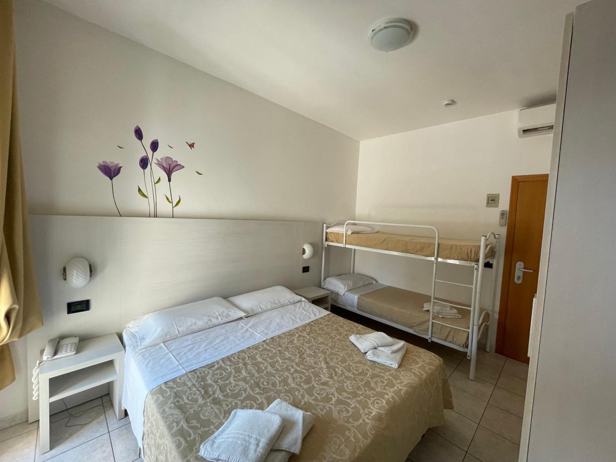 Comfort Quadruple Room