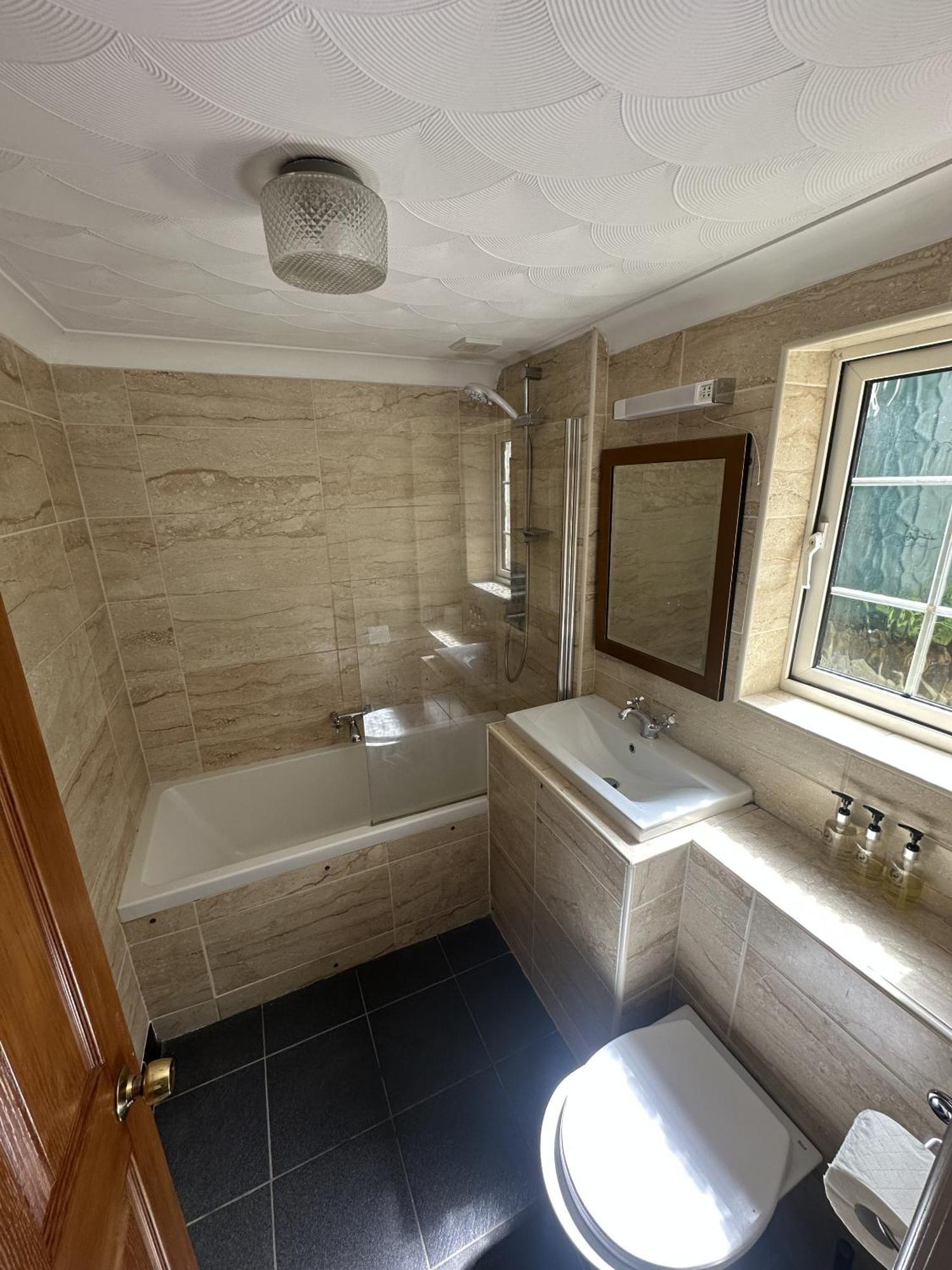 Twin Room with Private Bathroom