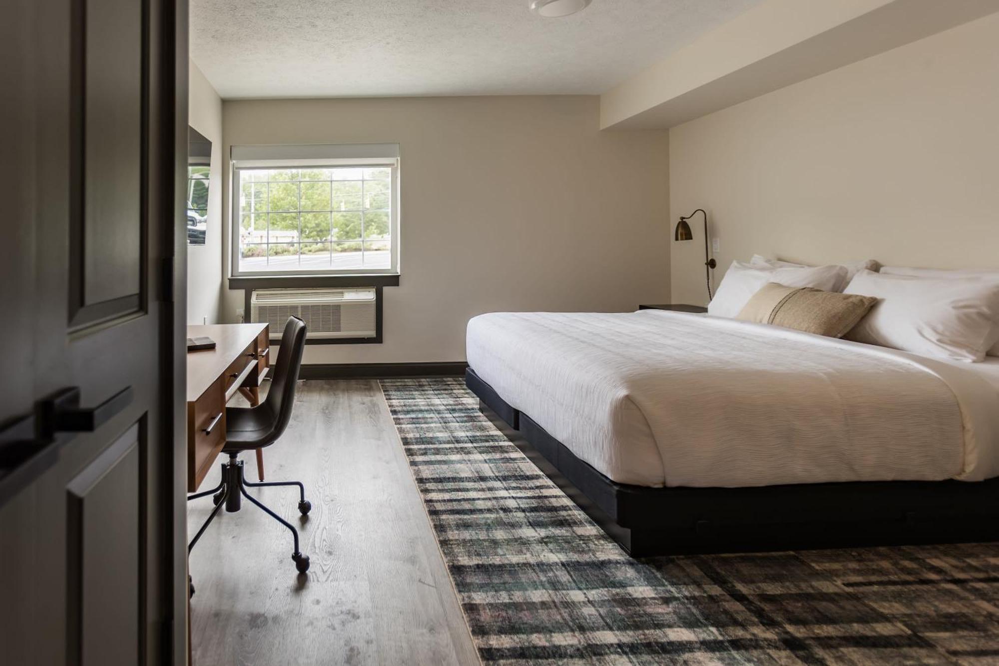 King Room (Self Check-in)