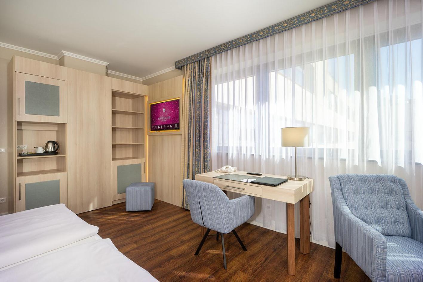 Deluxe Double or Twin Room