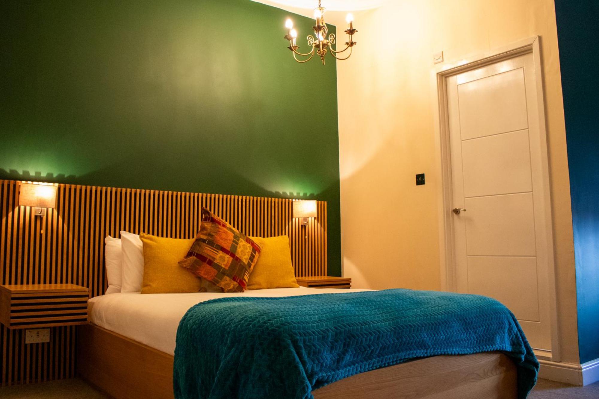 One-Bedroom Suite