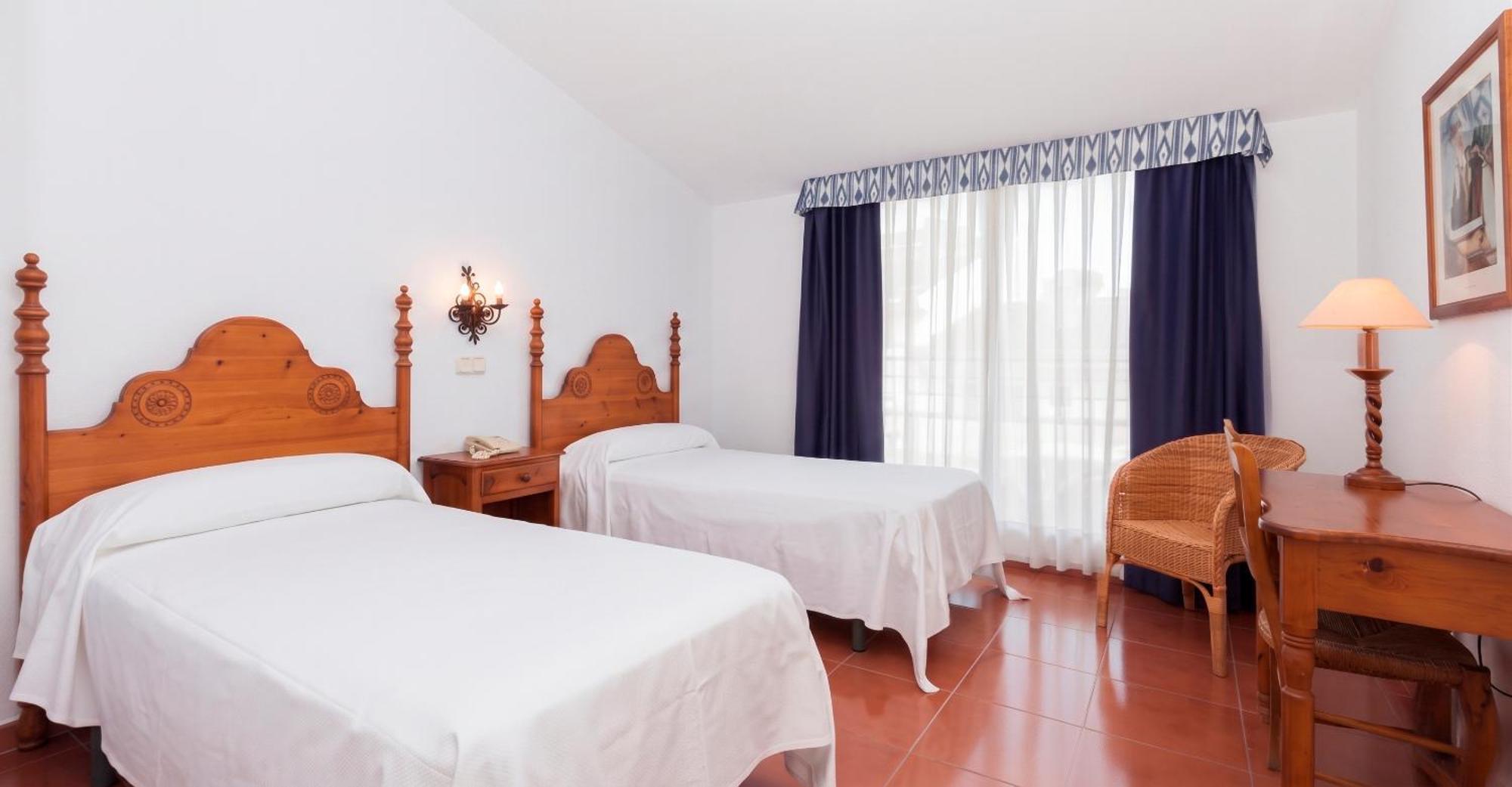 Triple Room Balcony