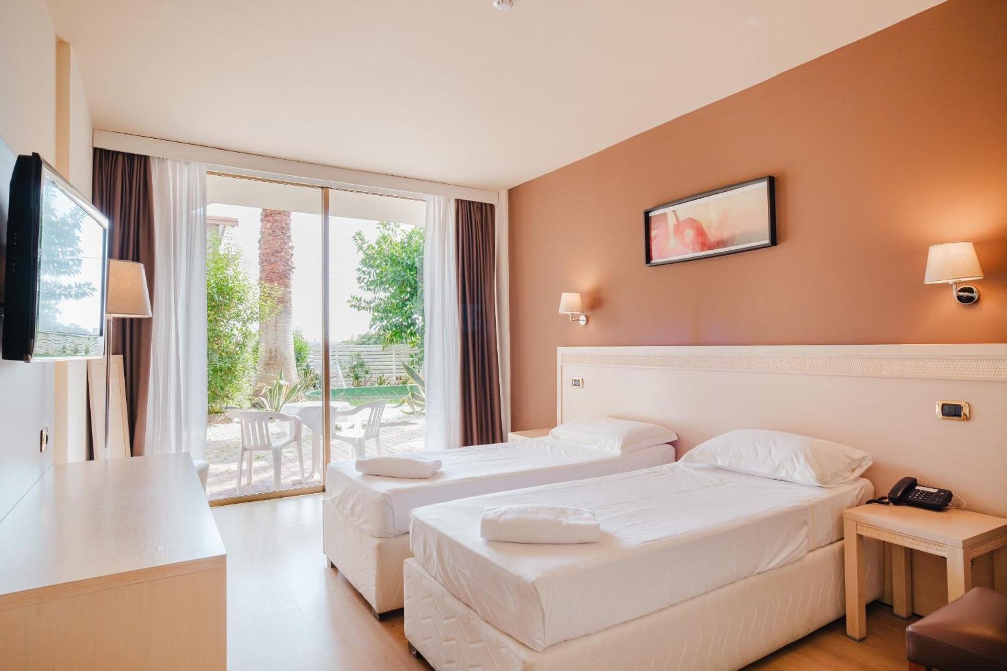 Double or Twin Room Garden View