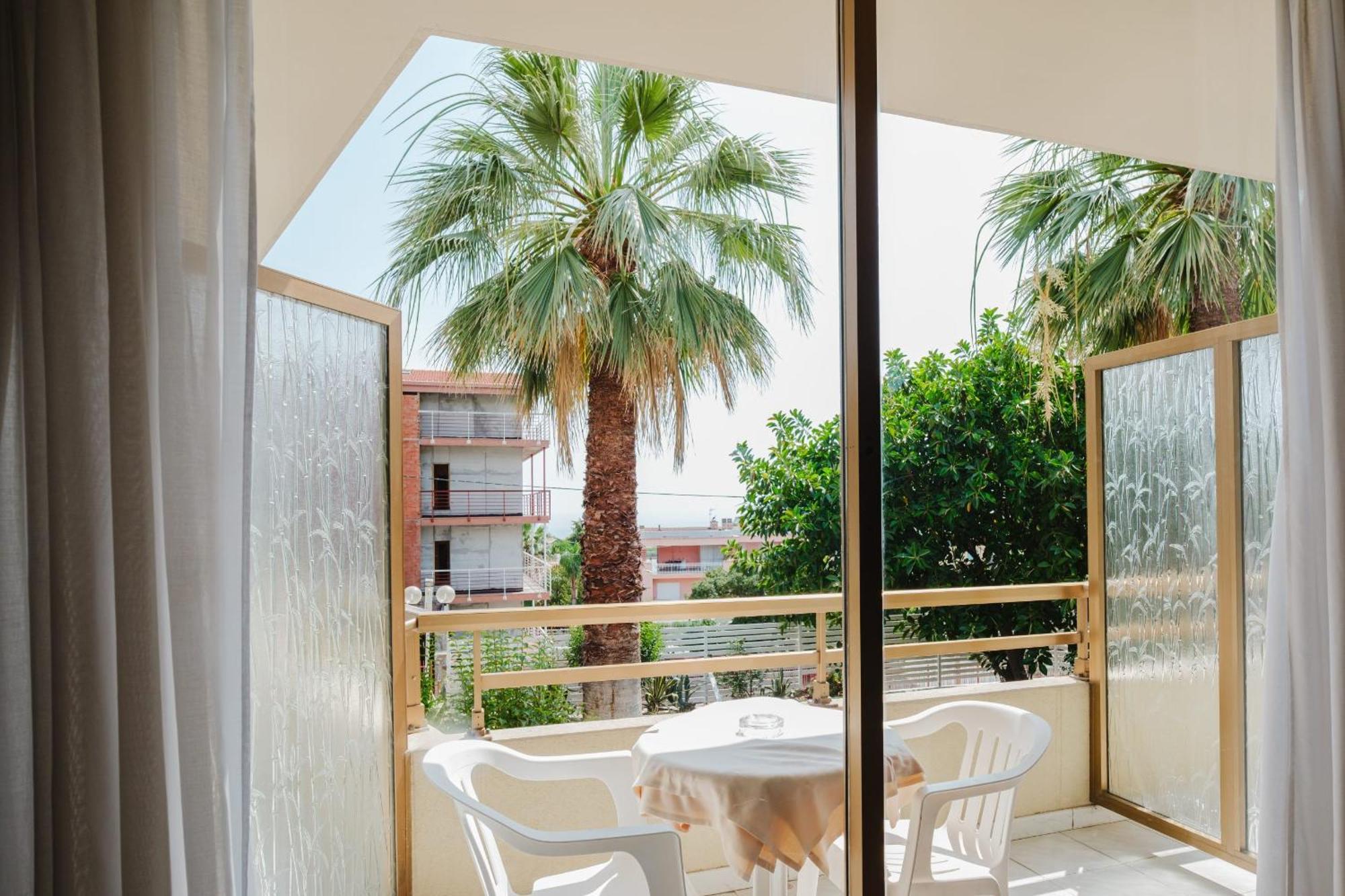 Superior Double or Twin Room Garden View