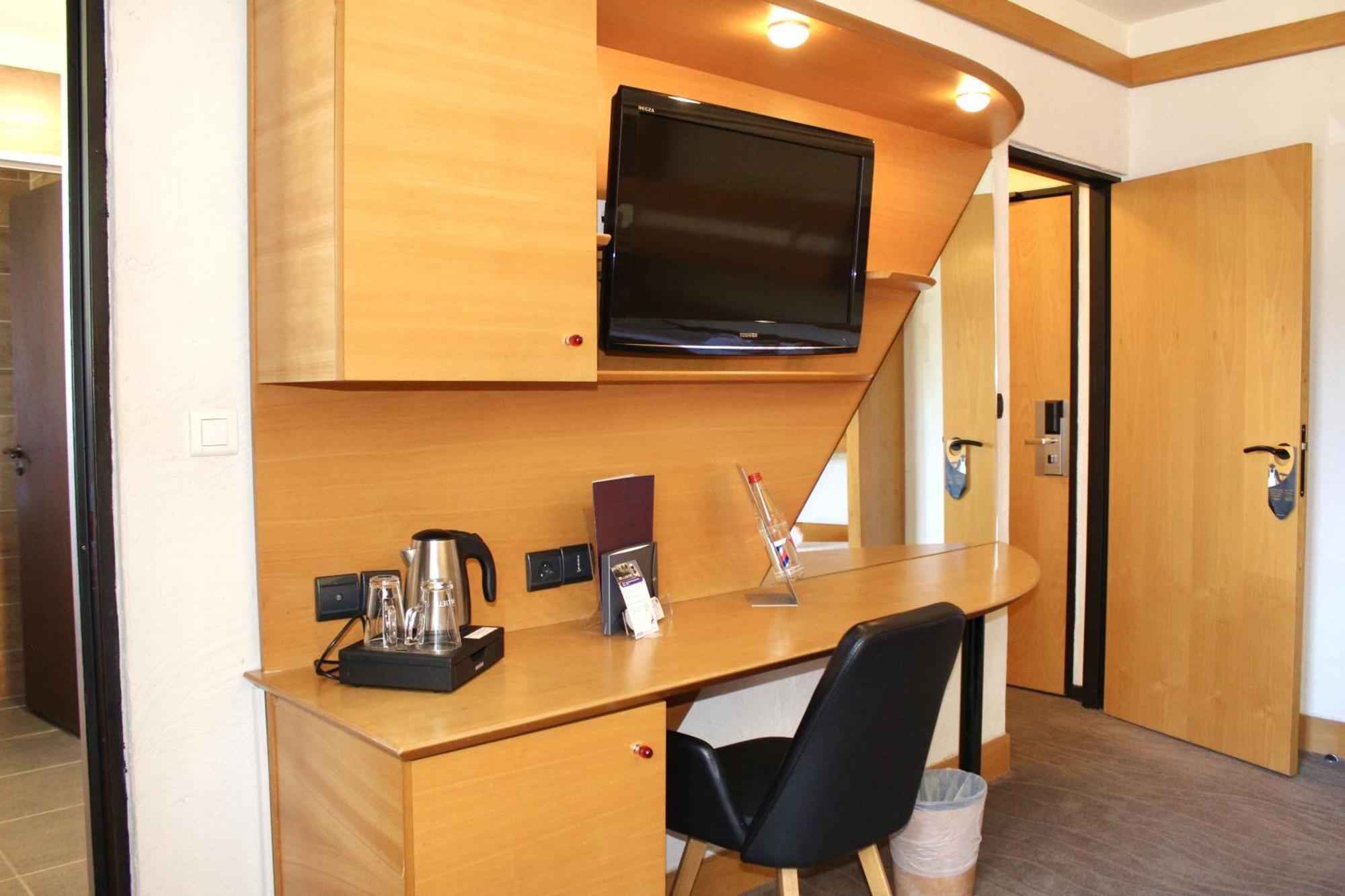 Classic Quadruple Room