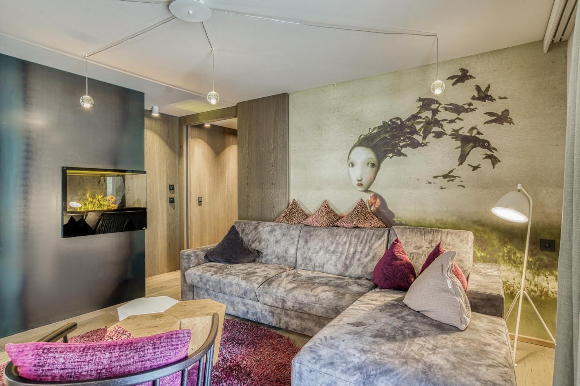 Deluxe Queen Suite,1769529952:JPEG