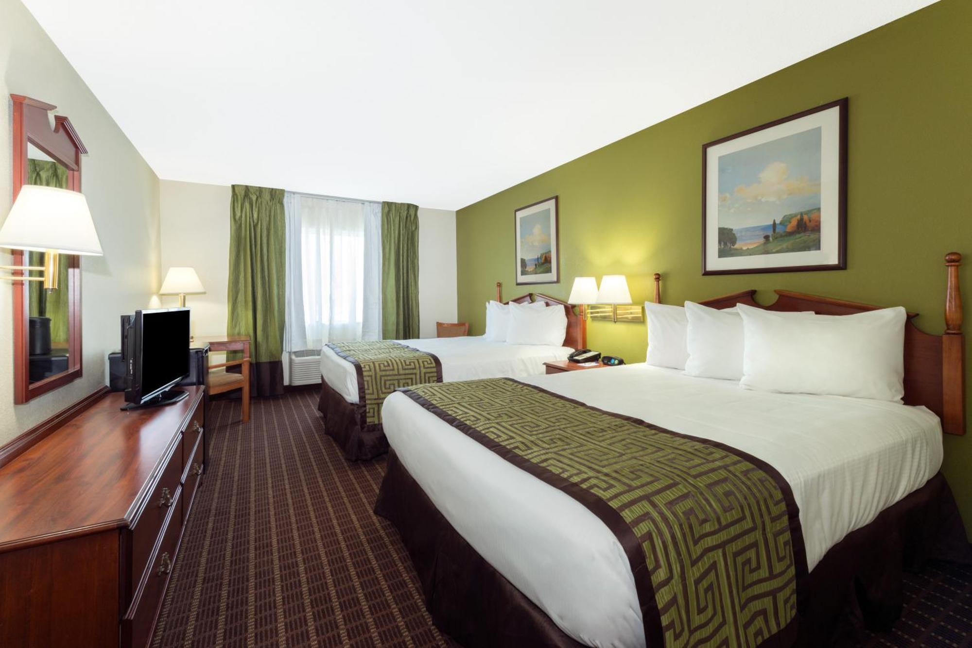 Queen Room Two Queen Beds Non-Smoking
