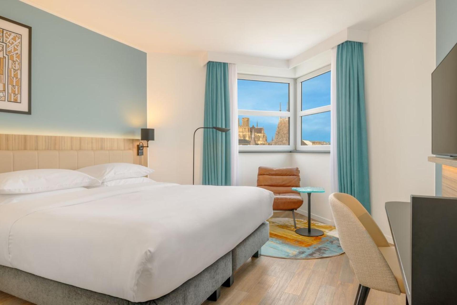 Standard Double Room King Bed