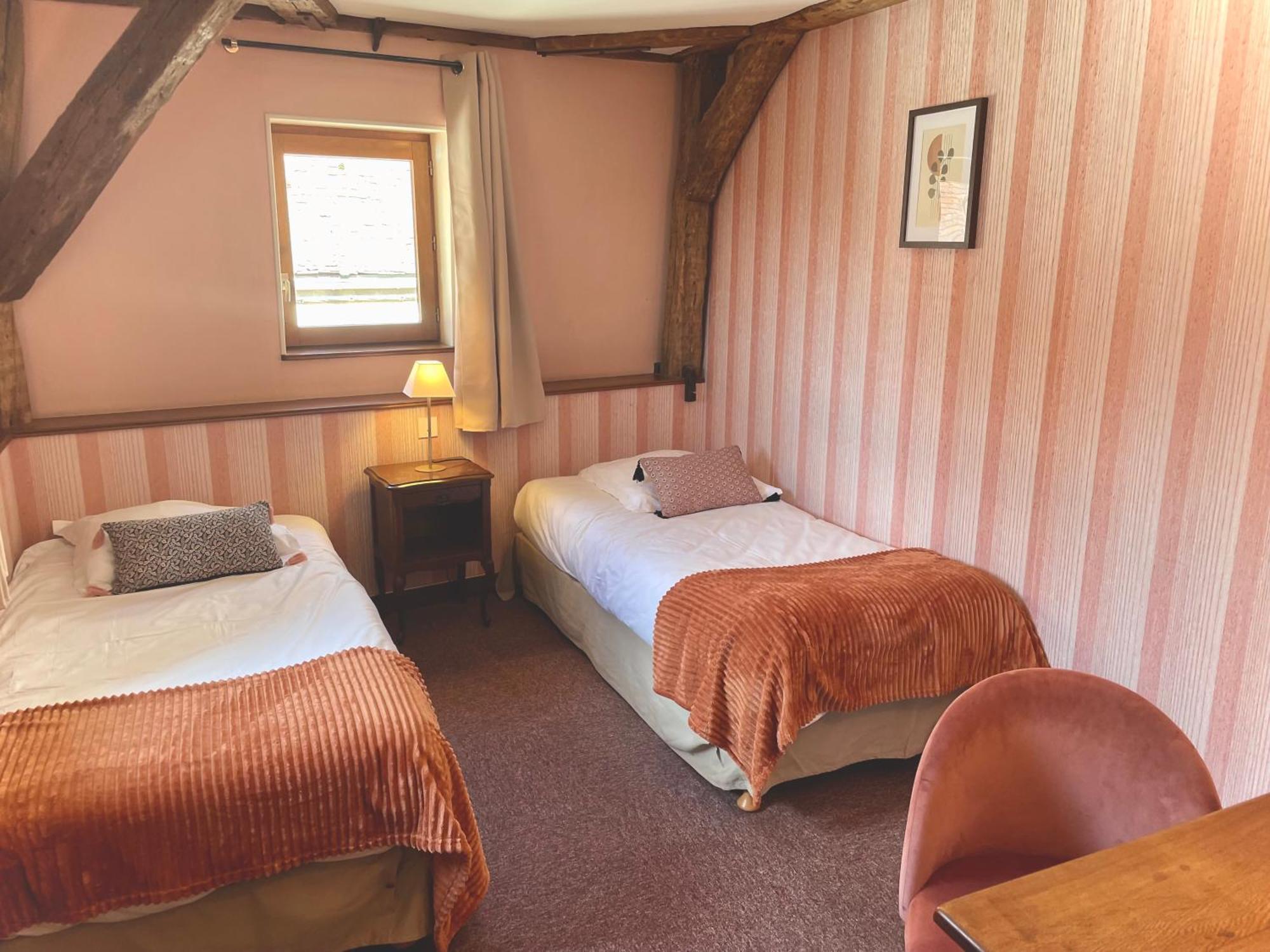 Chambre Quadruple avec Salle de Bains Privative