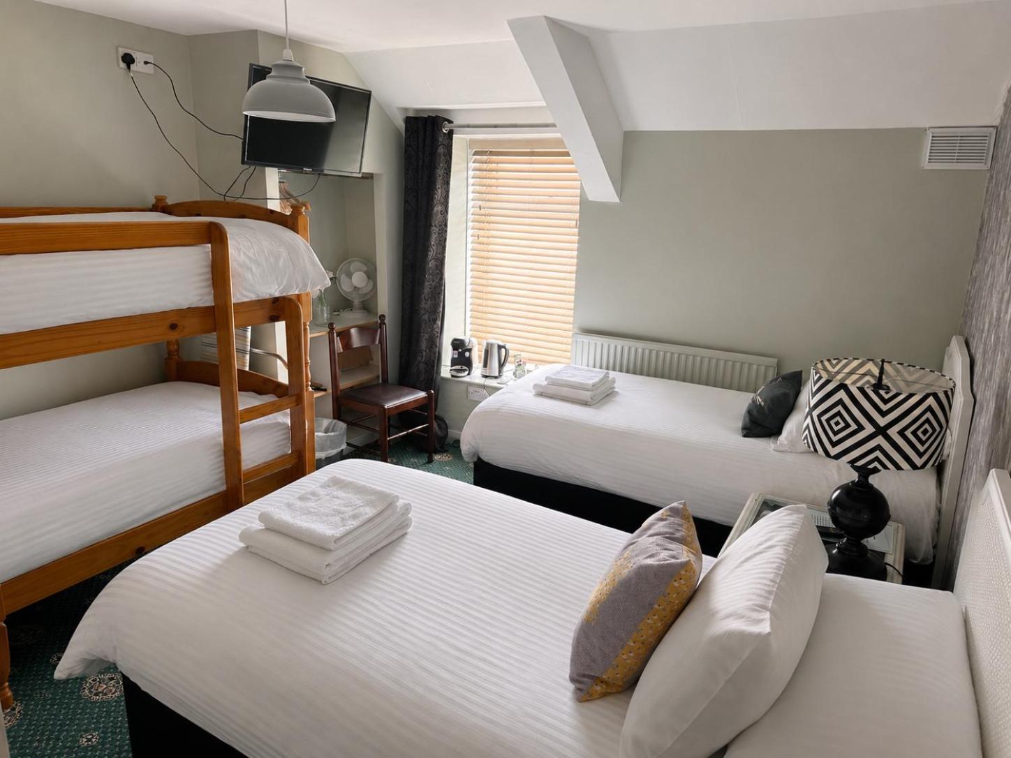 Standard Quadruple Room