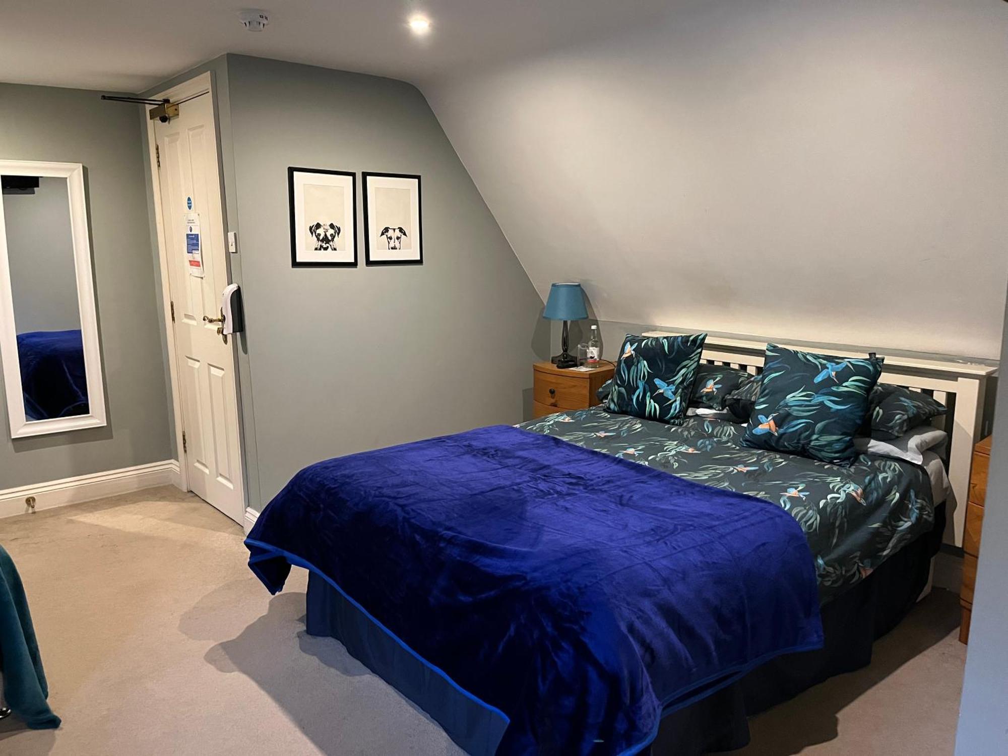 Basic Triple Room