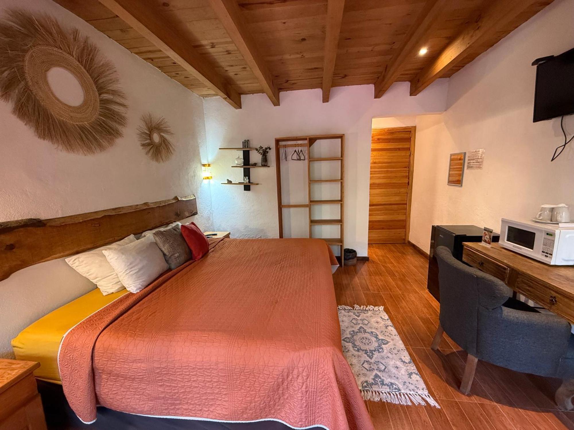 Deluxe King Room,1770355989:JPEG