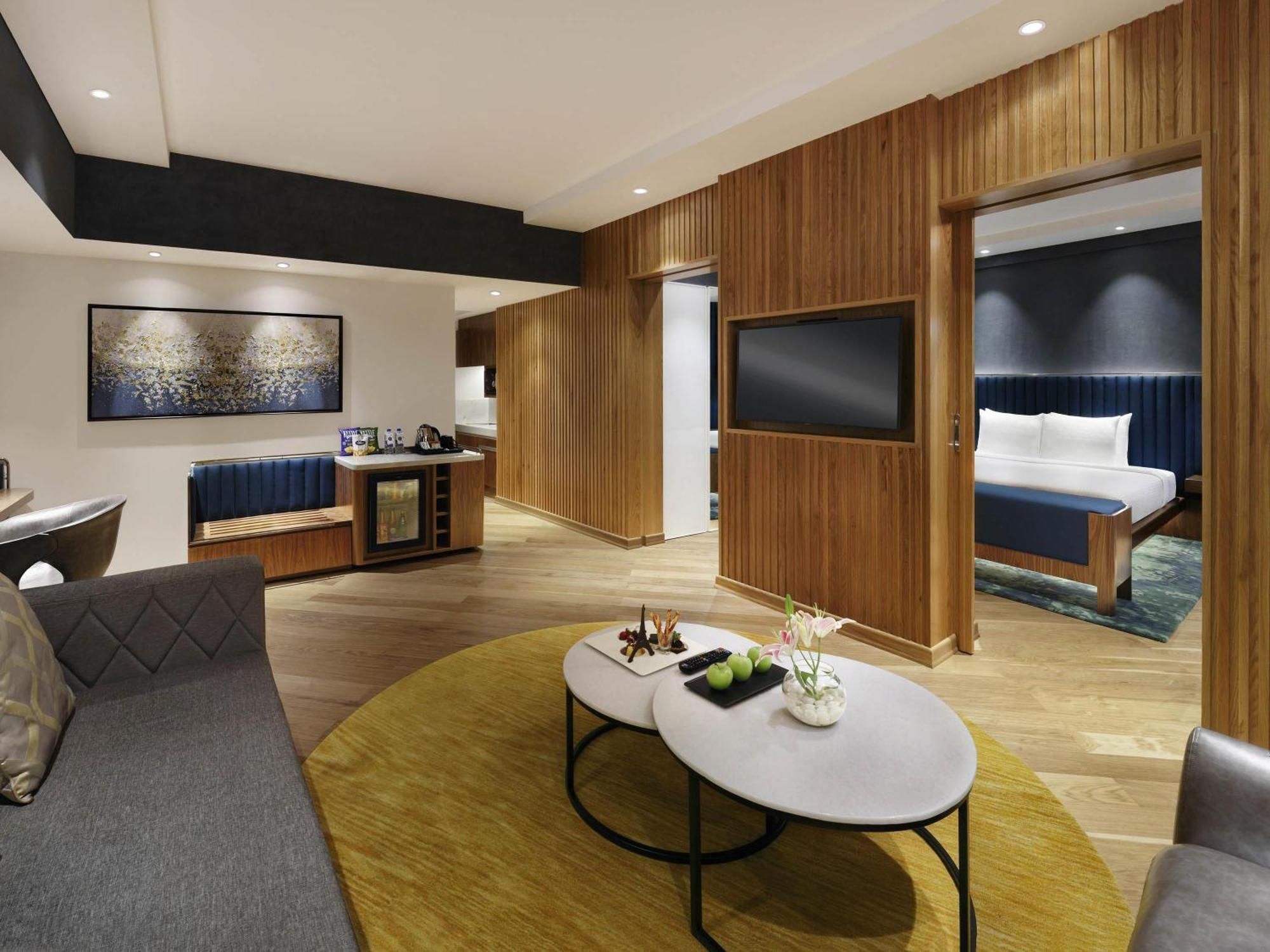 Executive Suite King Bed City View - Buffet Breakfast, Complimentary Airport transfers (T1&T2),Premier Lounge Access with Cocktail Hrs. from 18:00 Hrs. to 20:00 Hrs