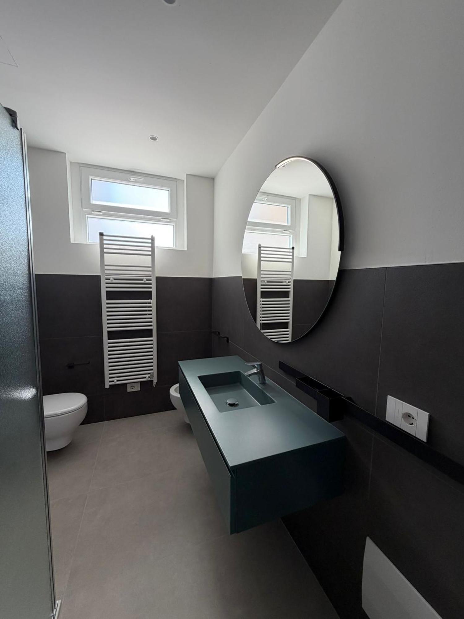 Deluxe Double or Twin Room Lake View Air Conditioning