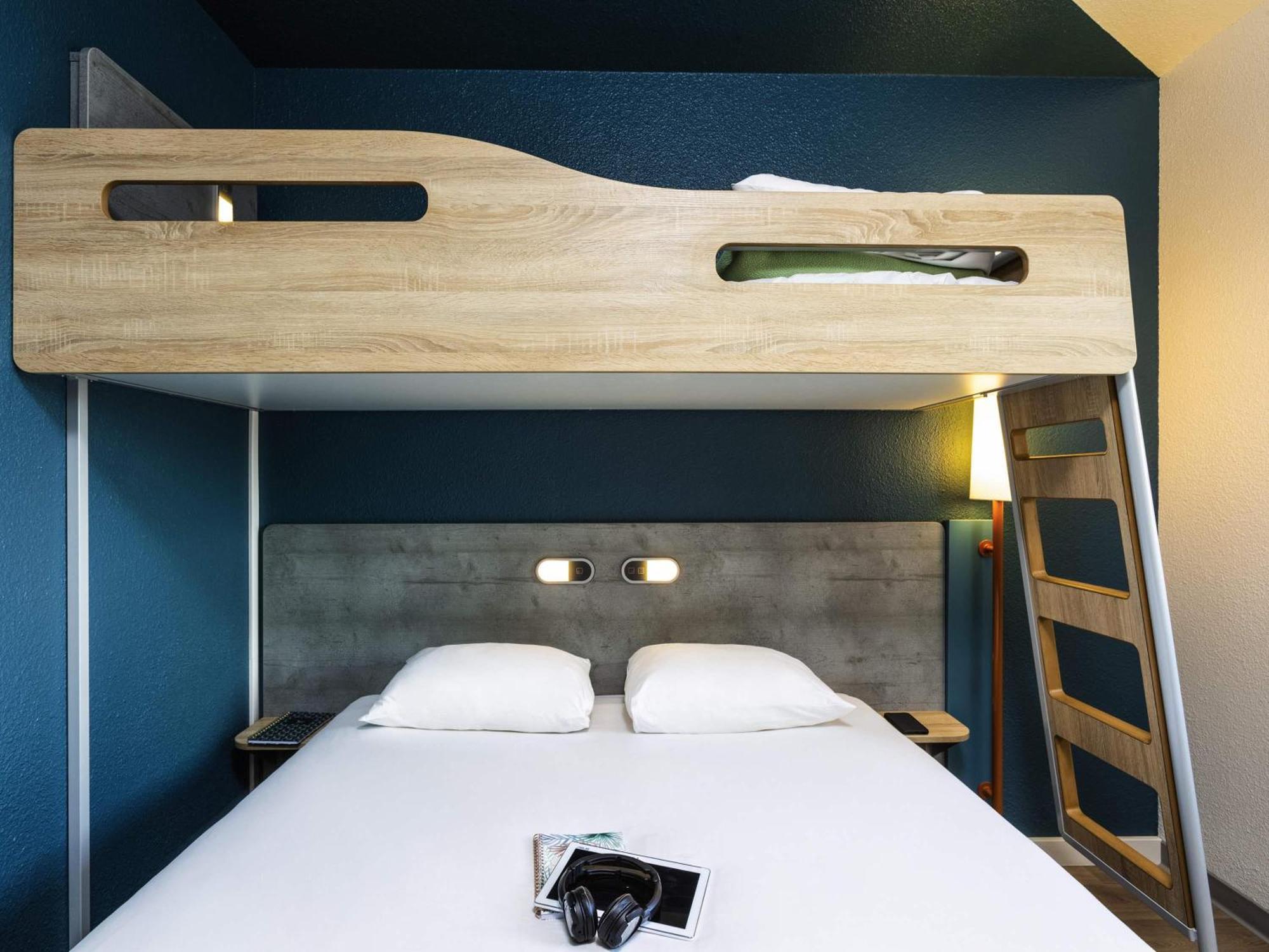 Triple Room One Double Bed One Bunk Bed