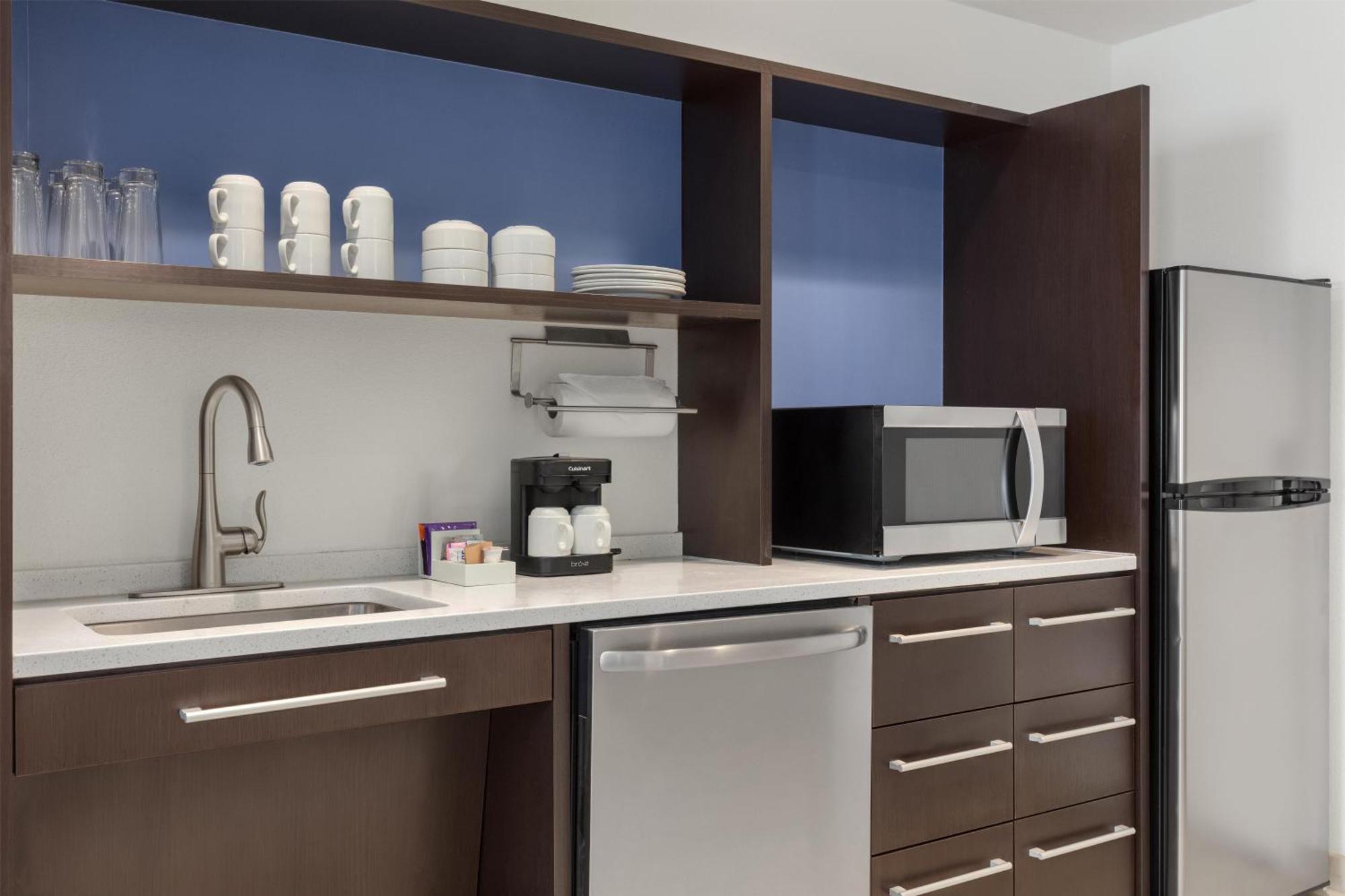 King Suite Mobility Hearing Access or Non-Smoking