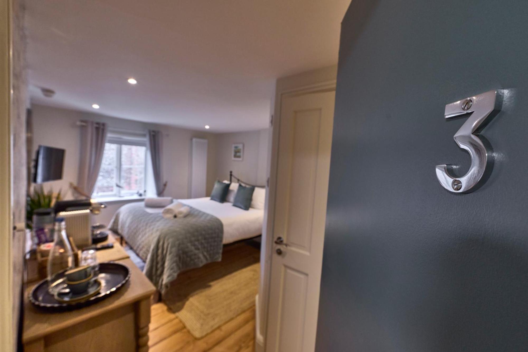Double Room with Private Bathroom