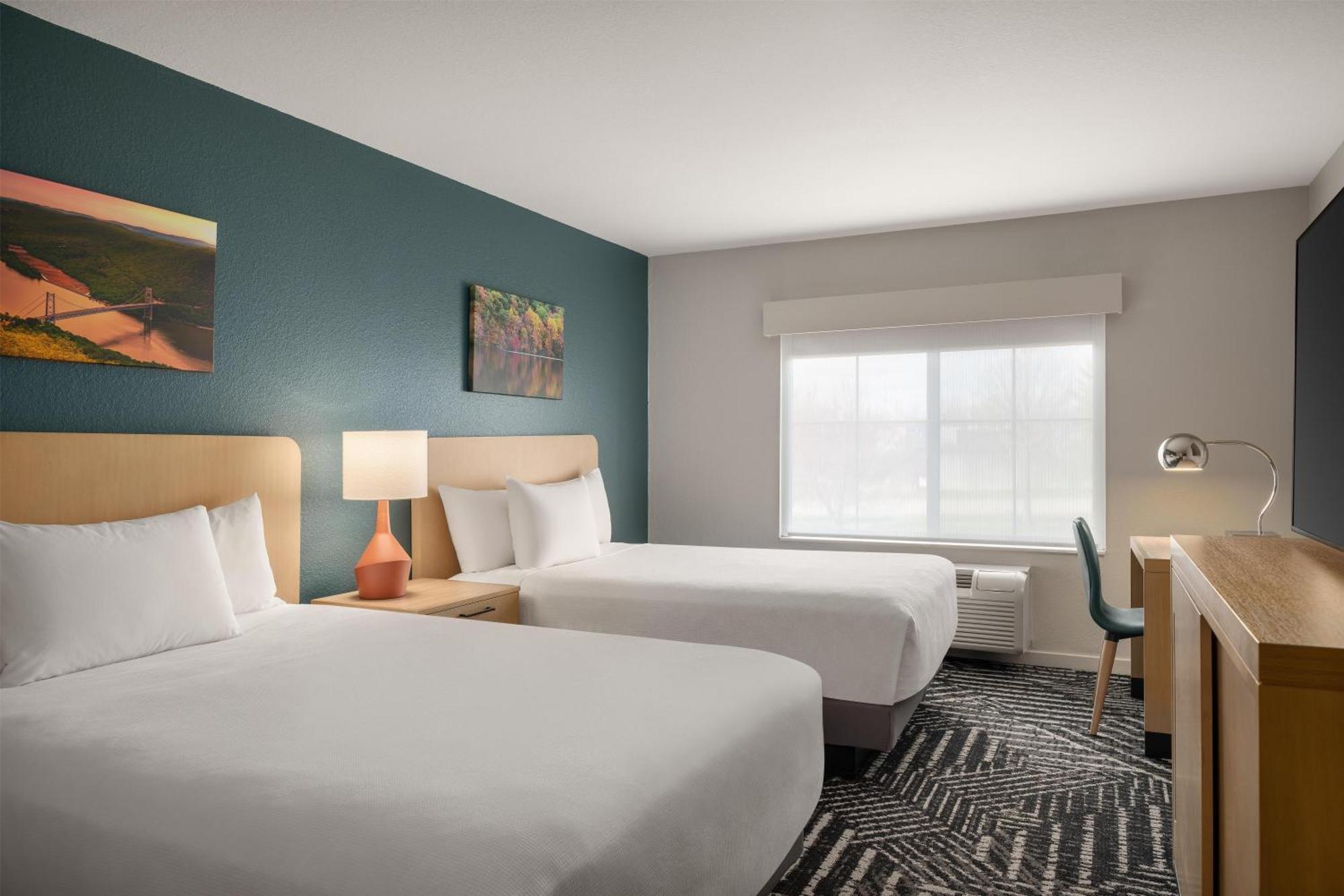 Two-Bedroom Suite,1770564944:JPEG