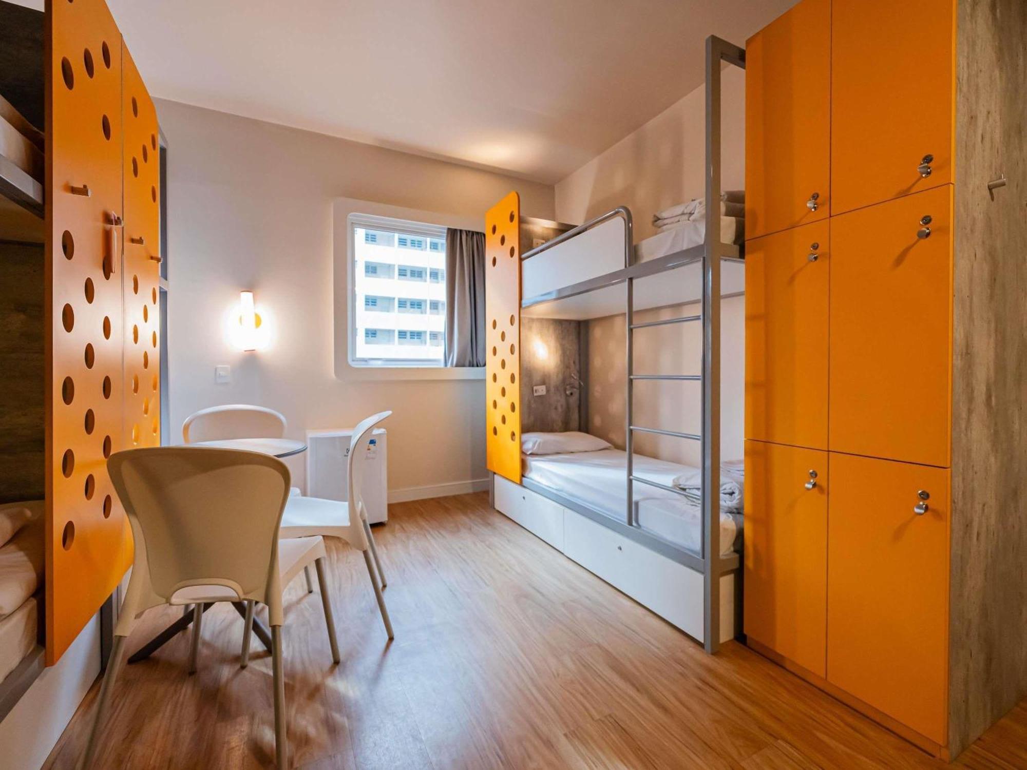 Room Upper Family Budget +