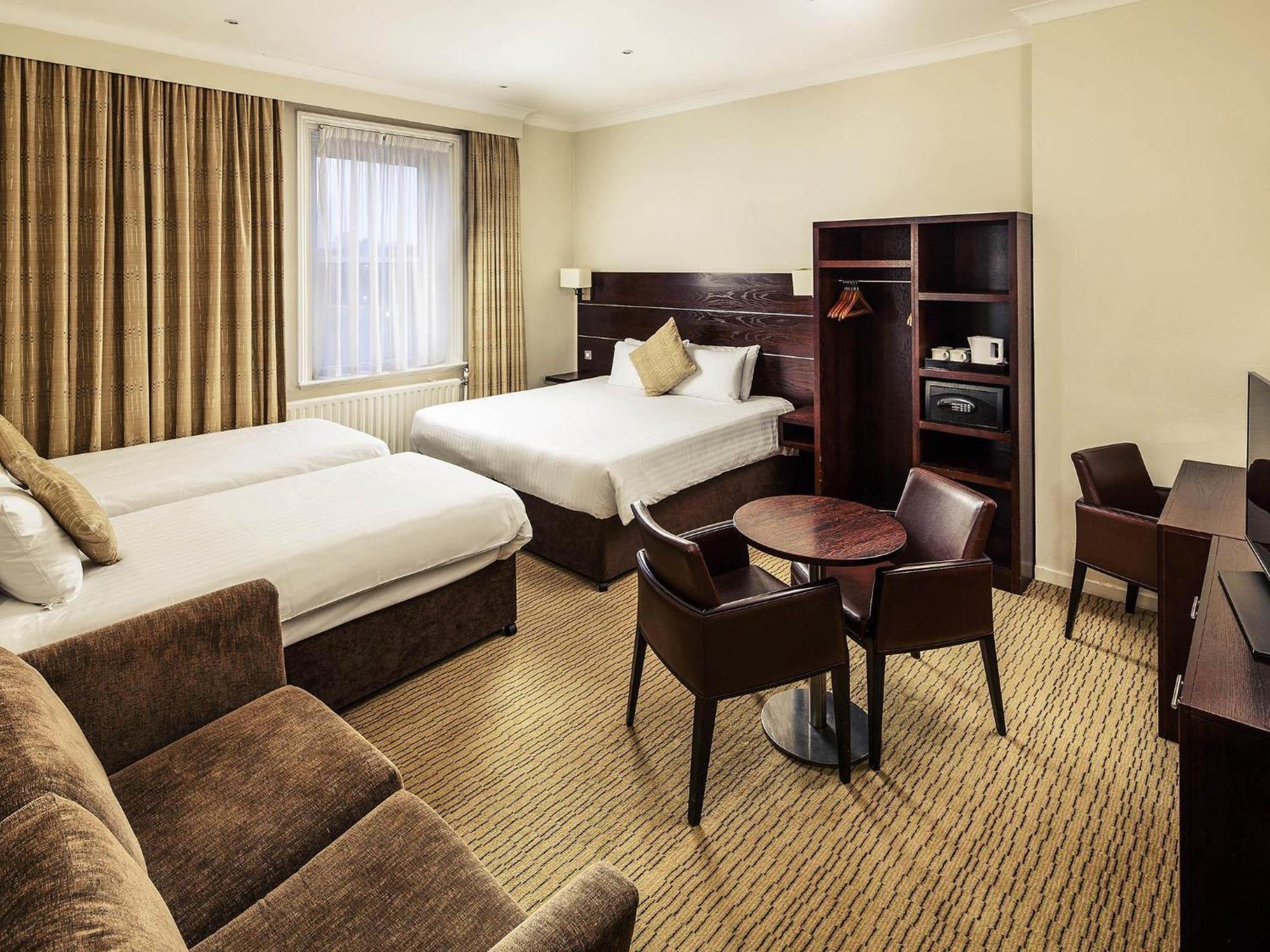 Superior Suite Lake View