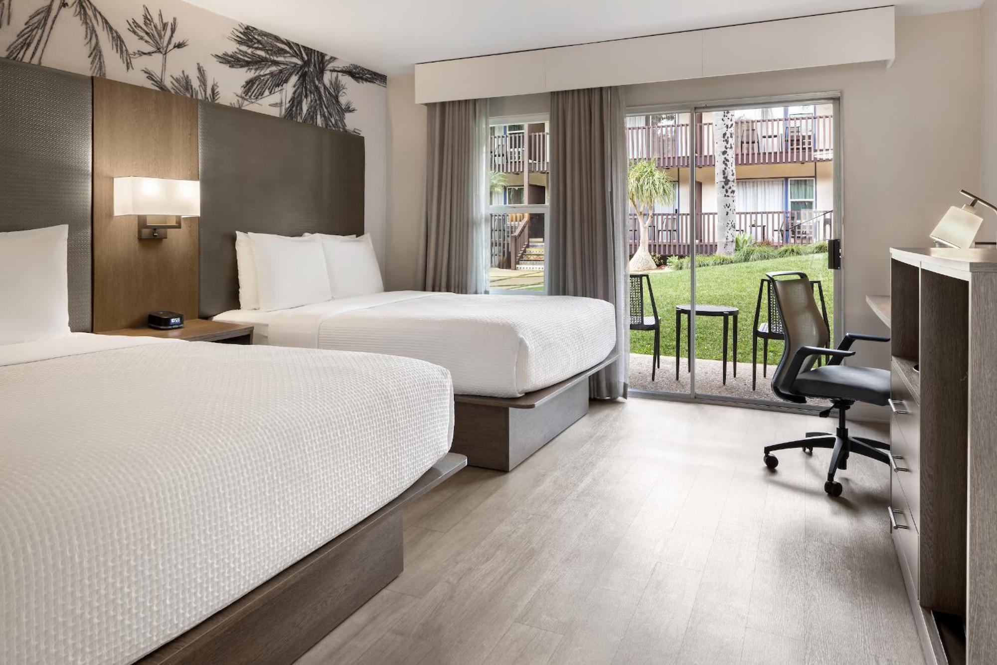 Standard Double Room Two Double Beds Courtyard View