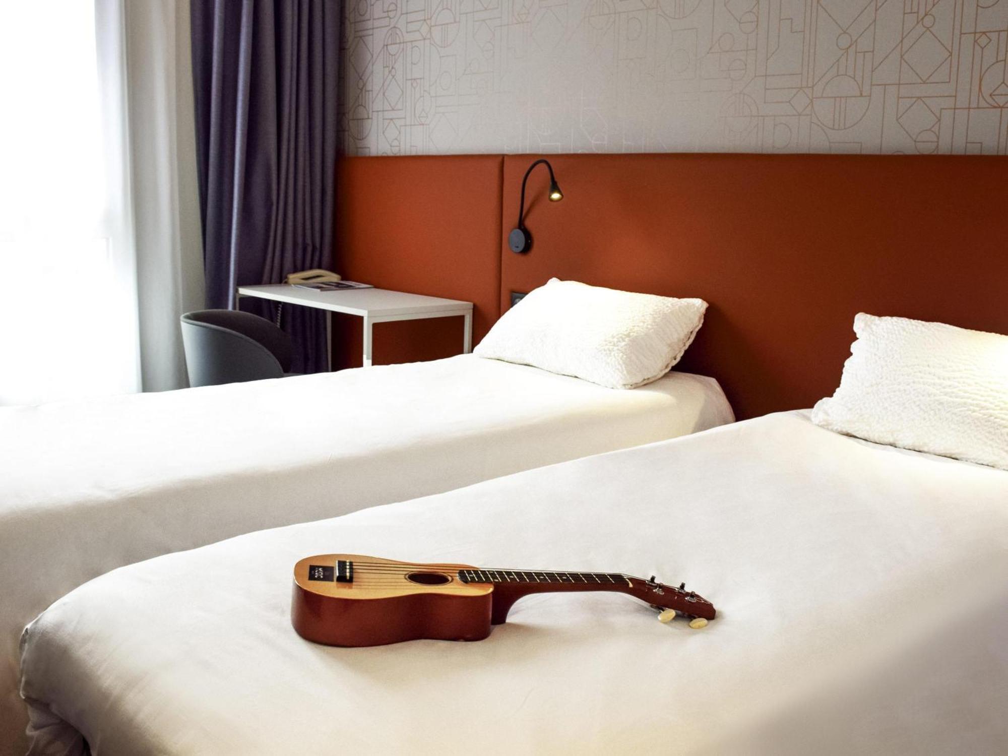 Standard Room 2 Single Beds
