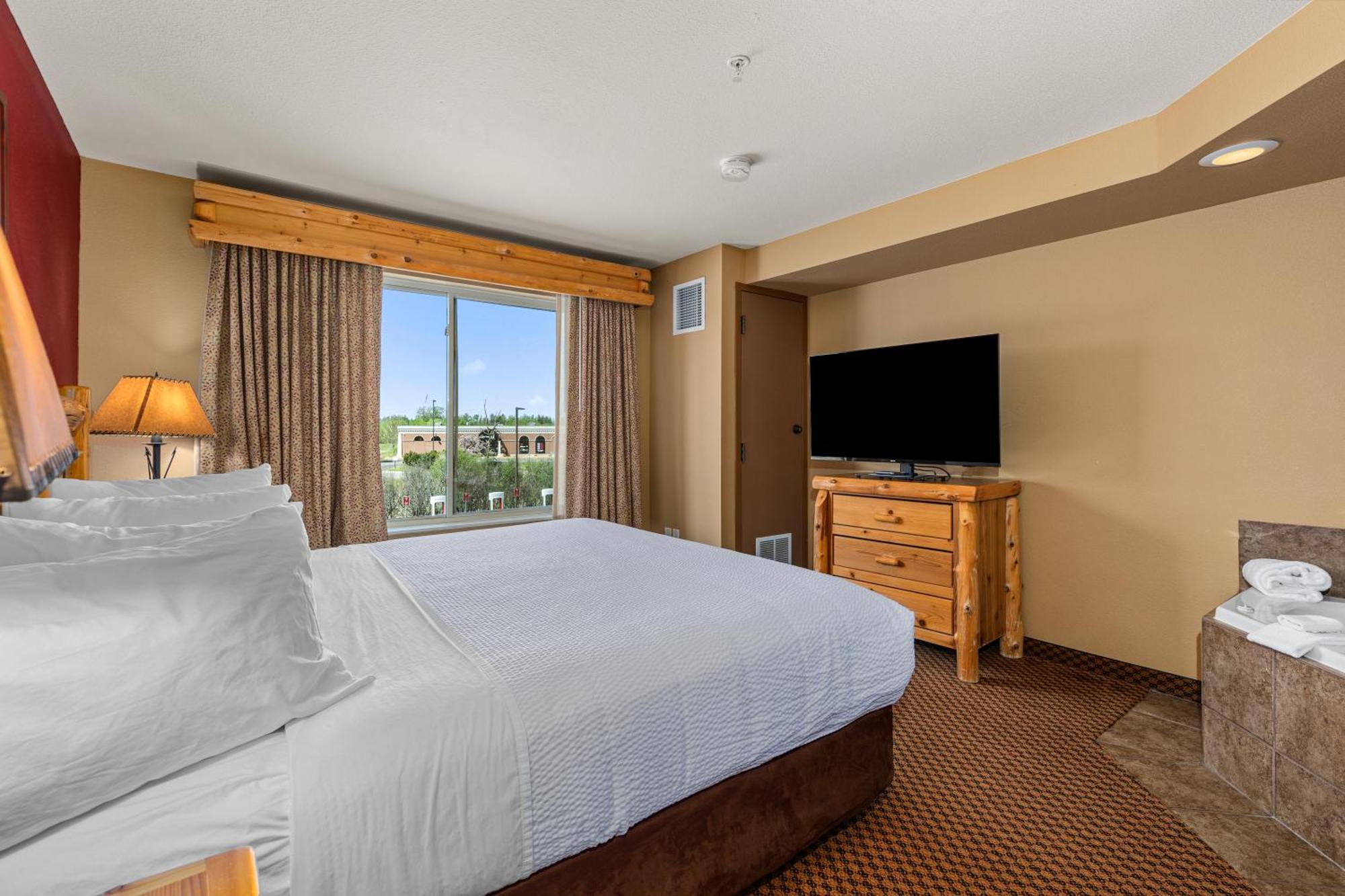 Standard Room Jetted Tub Full Kitchen Non-Smoking