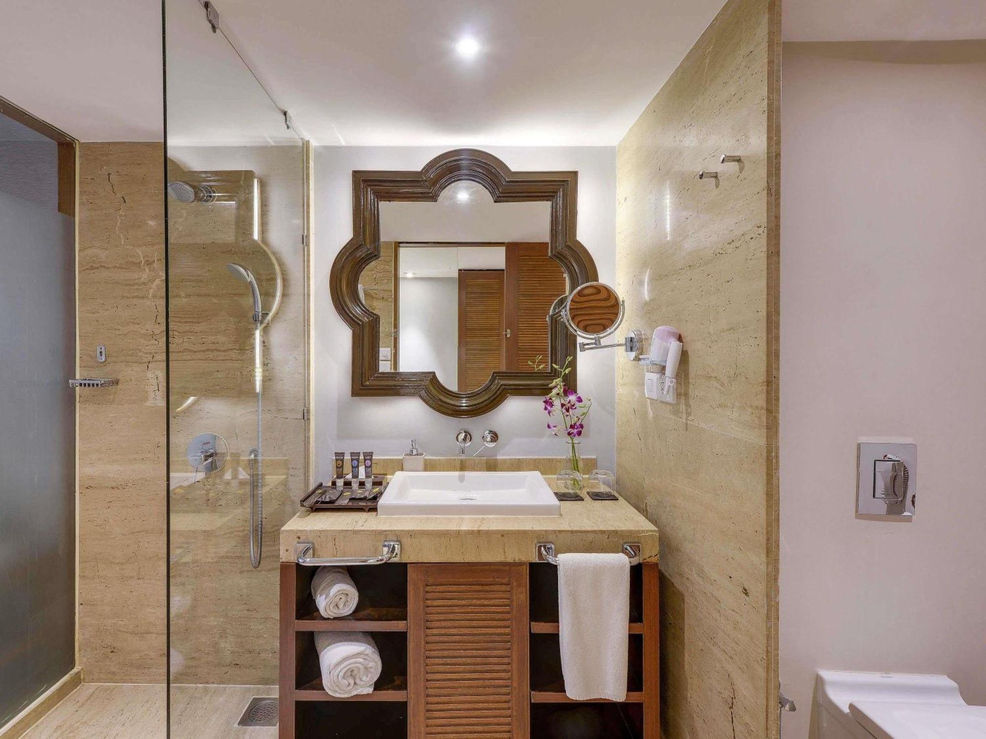 Superior Twin Room Balcony on One way Local Transfer Happy Hours 11 from 5pm to 7pm on Food Beverages on SPA