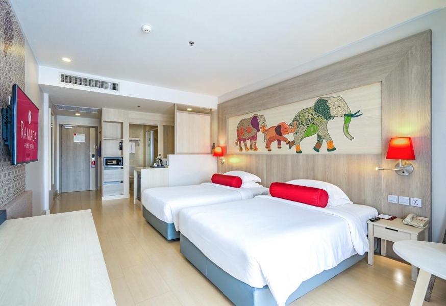 Quarto Twin Deluxe com Vista da Cidade