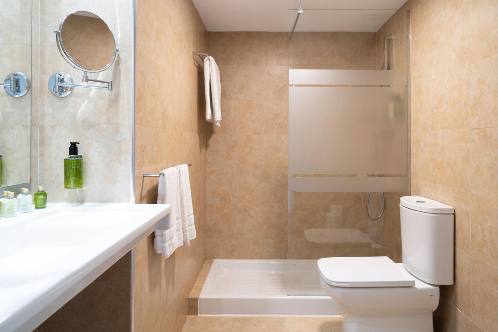 Apartamento de 1 Quarto com Varanda