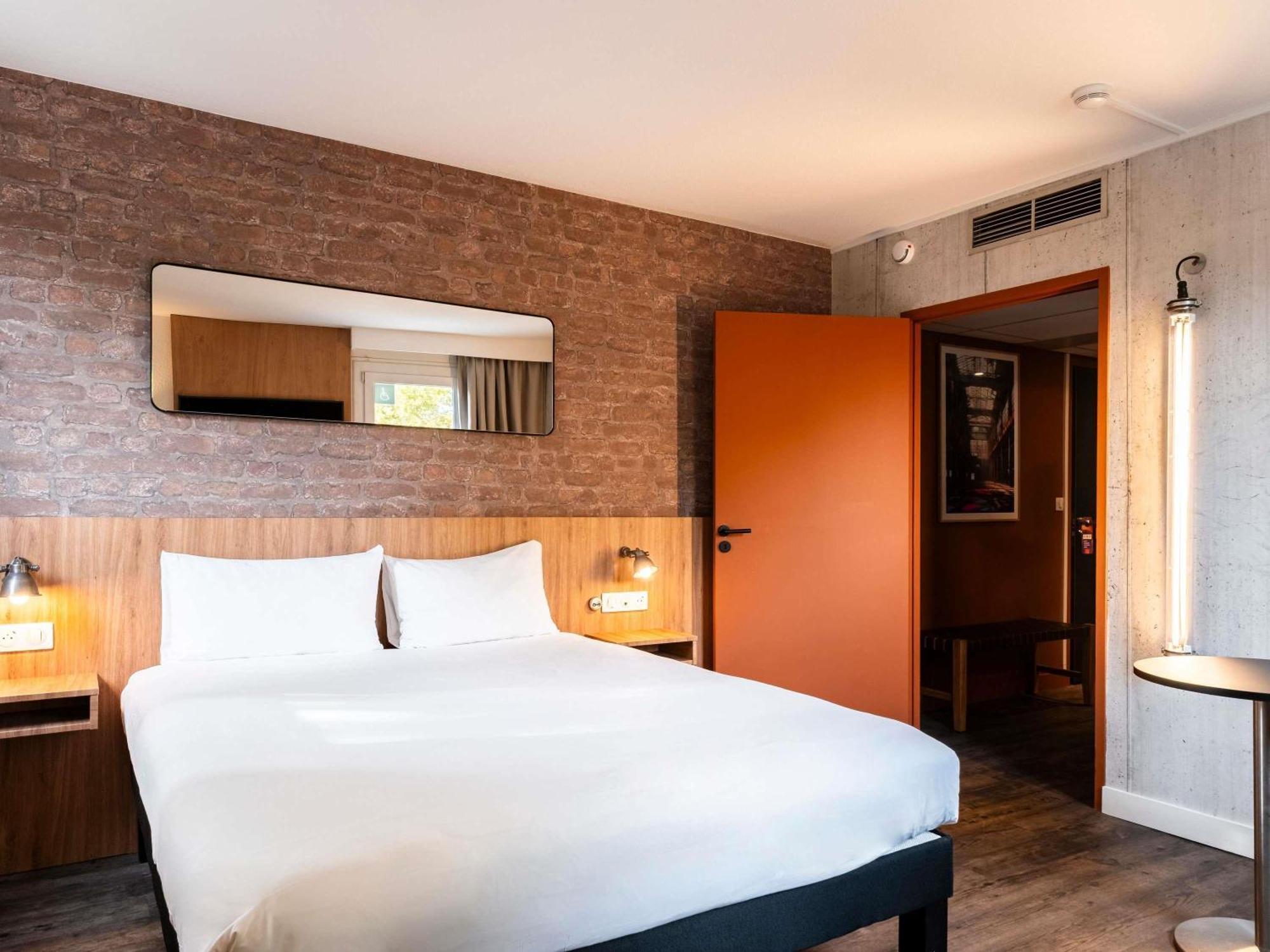 Standard Double Room Disability Access