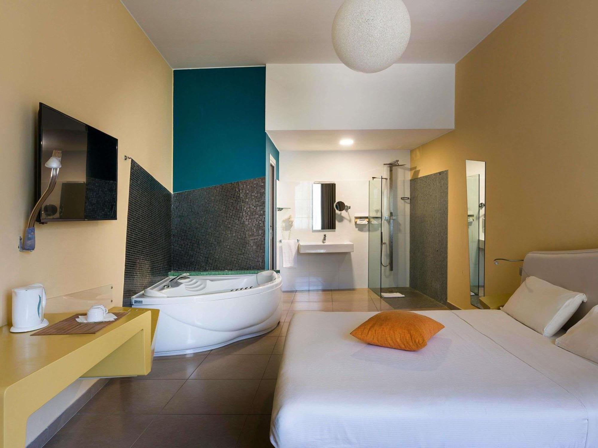 Superior Room One King Bed Spa Bath View