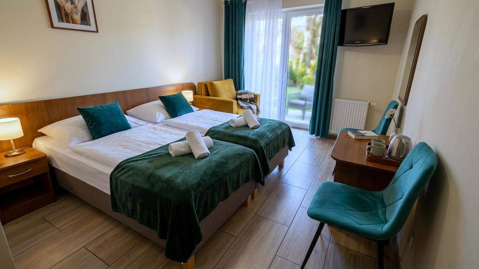 Standard Twin Room Sofa