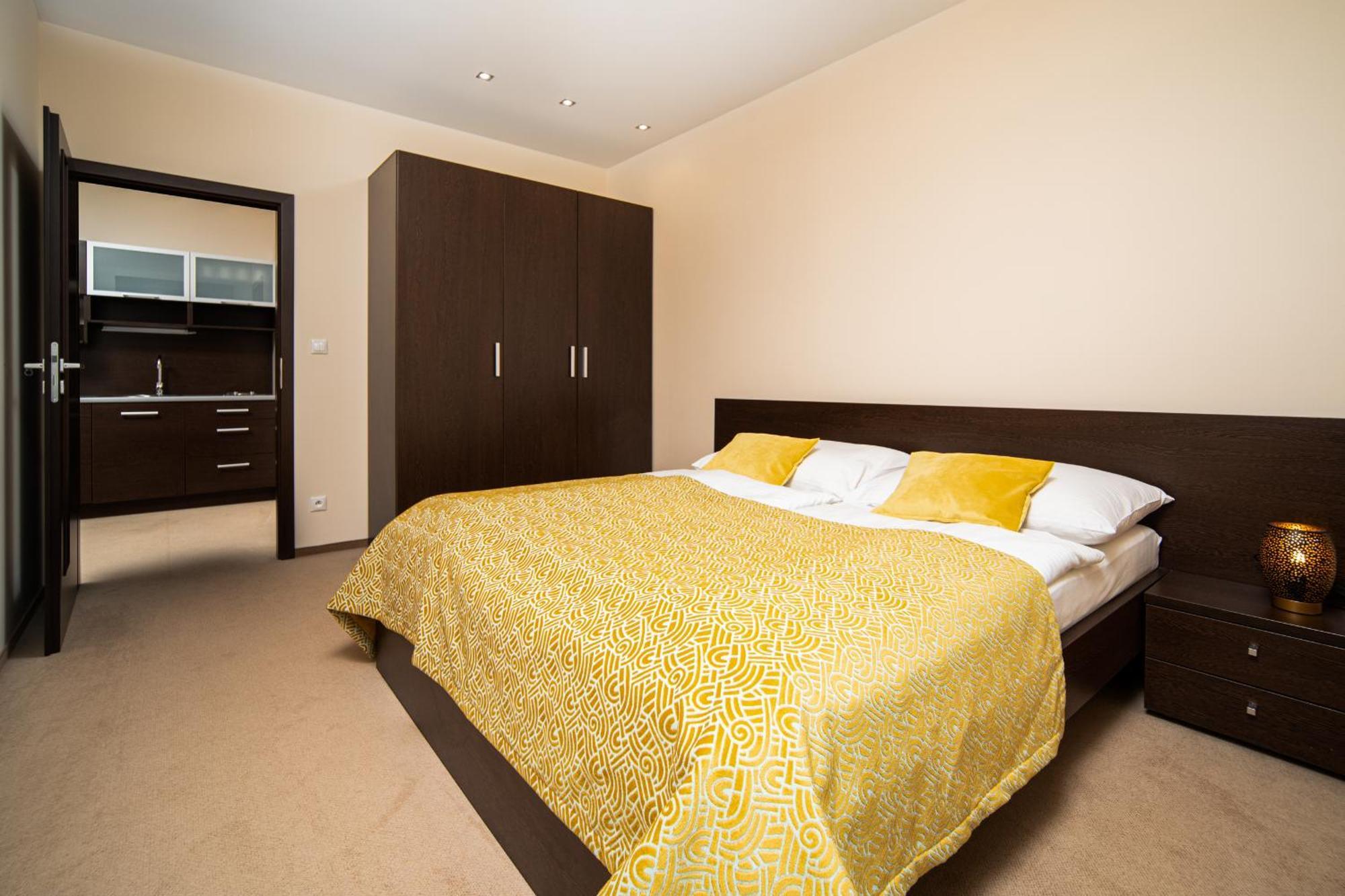 Apartment without Balcony
