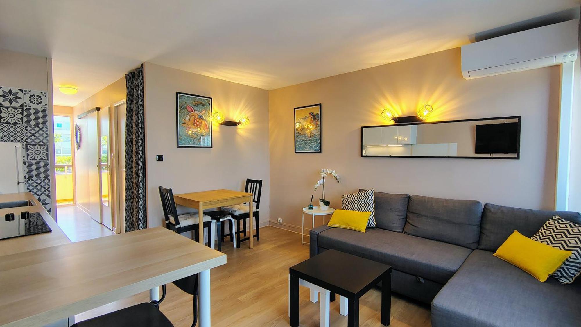 Superior One-Bedroom Apartment