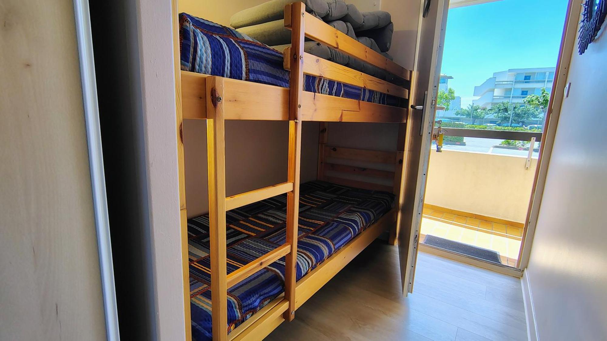 Superior One-Bedroom Apartment