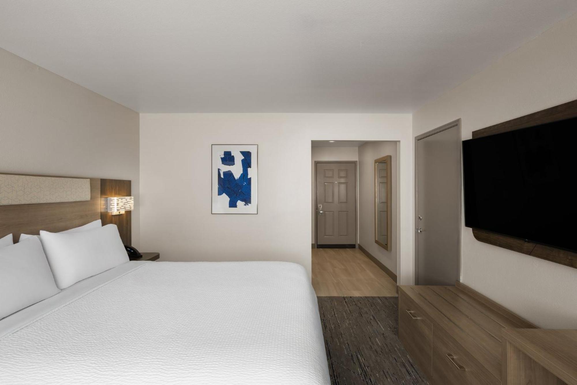 King Room Mobility Access or Hearing Accessible