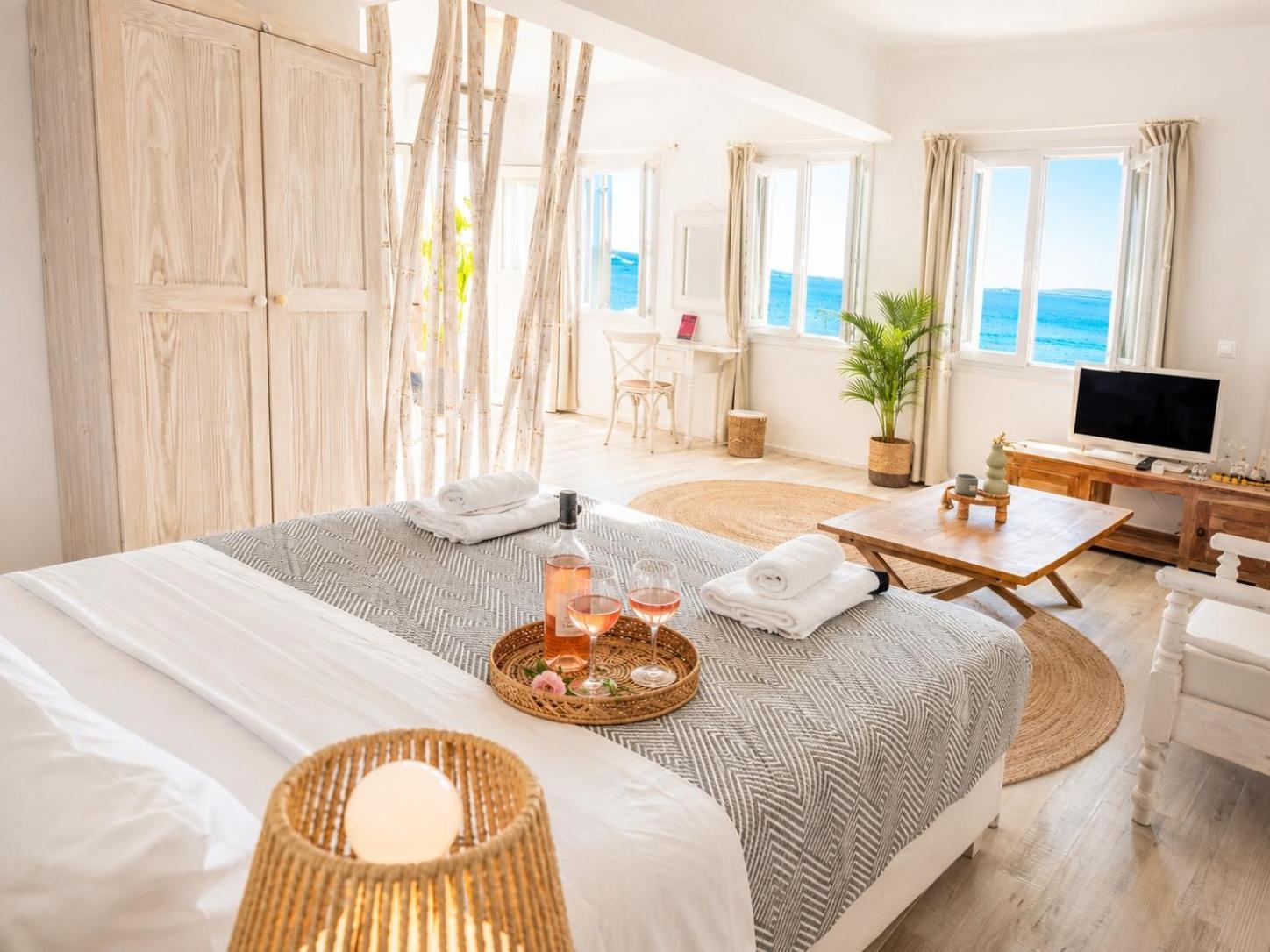 Deluxe Triple Room Balcony Sea View
