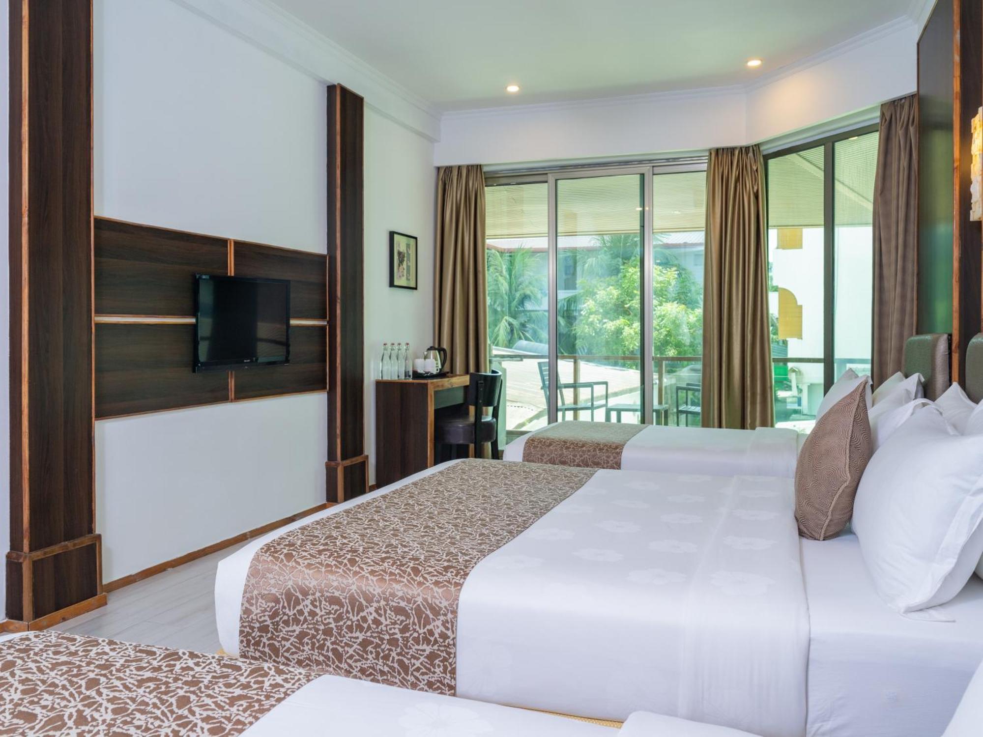 Deluxe Family Room