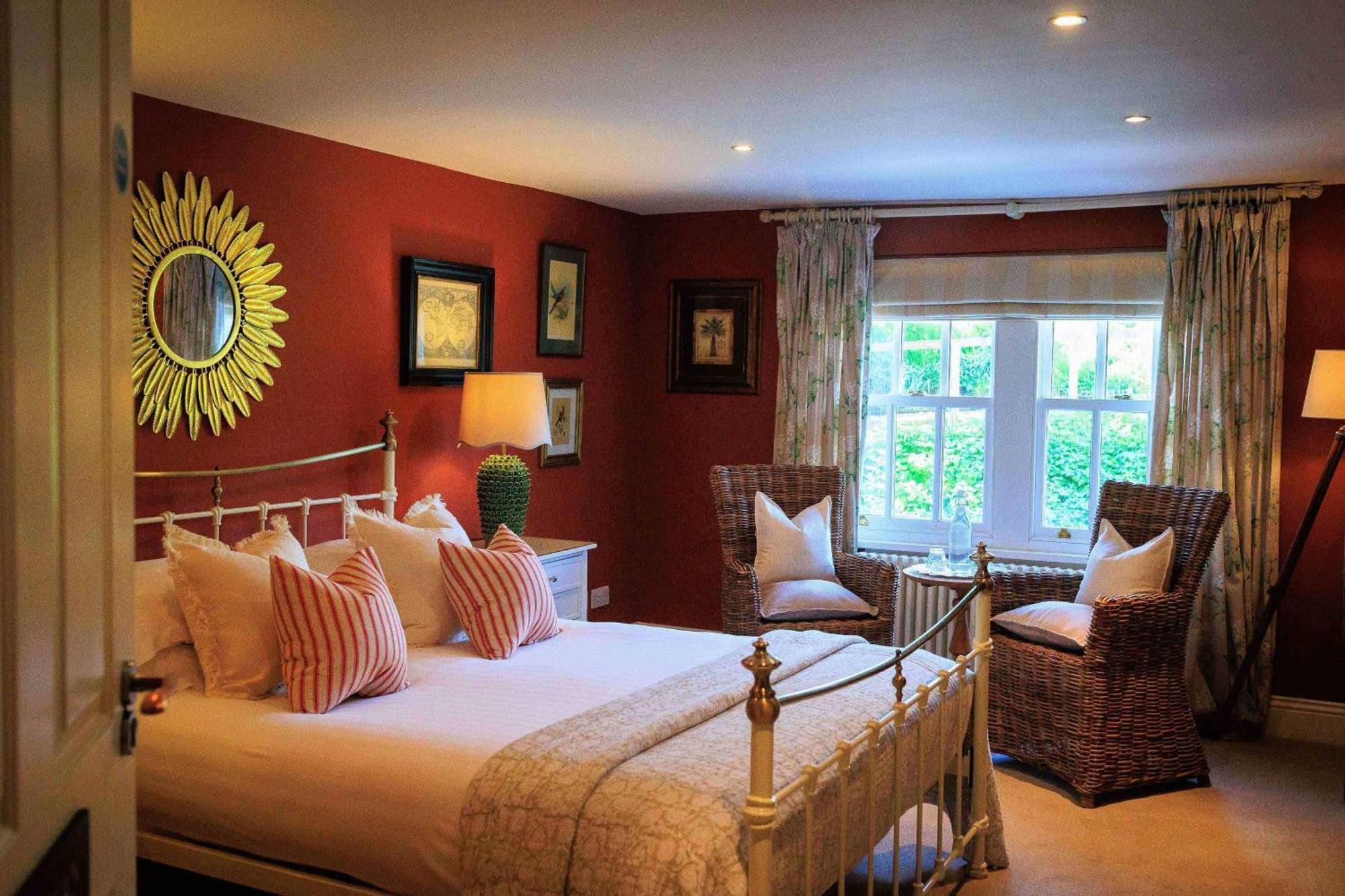 Deluxe King Room Pet Friendly