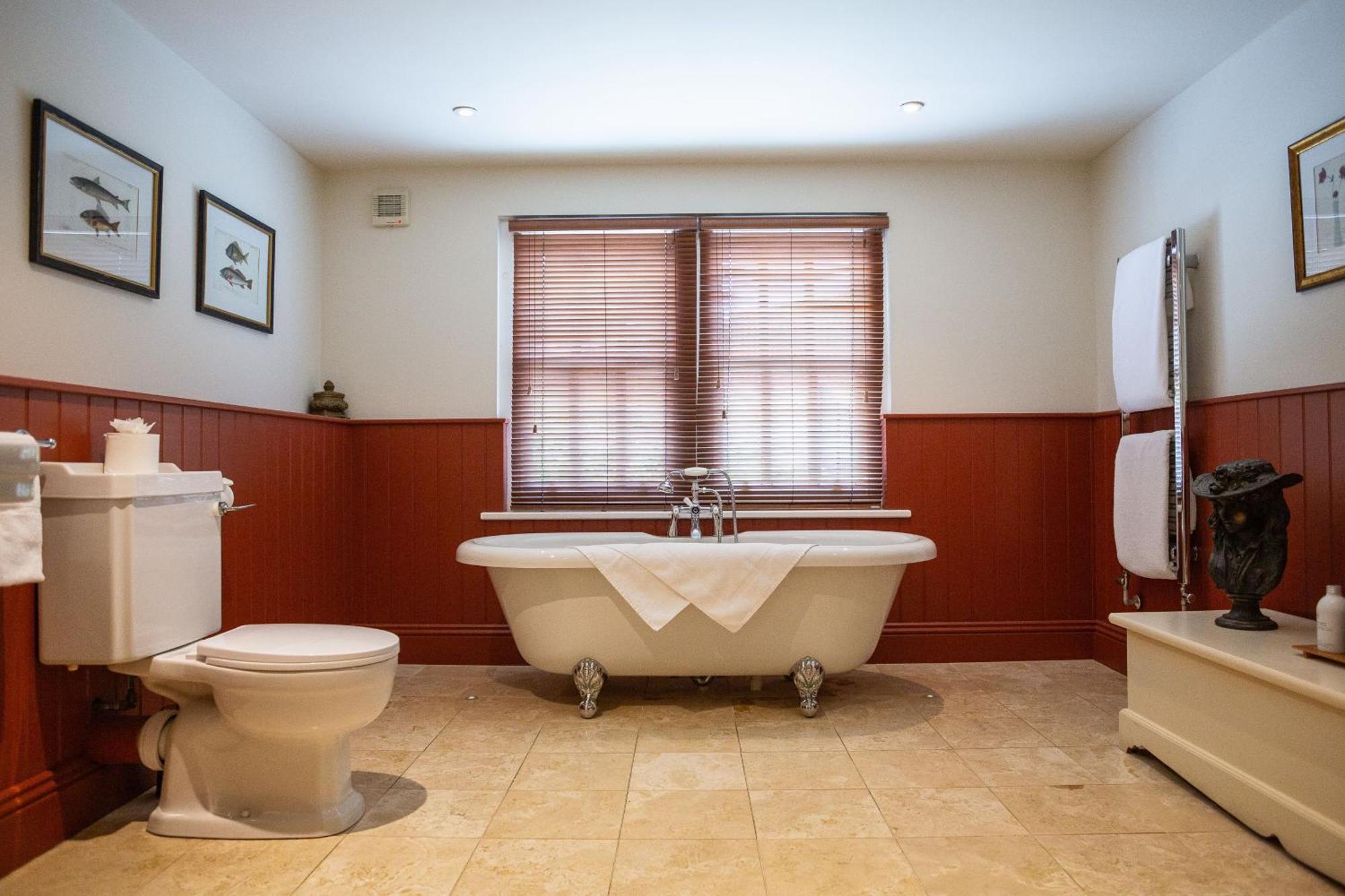 Deluxe King Room Pet Friendly