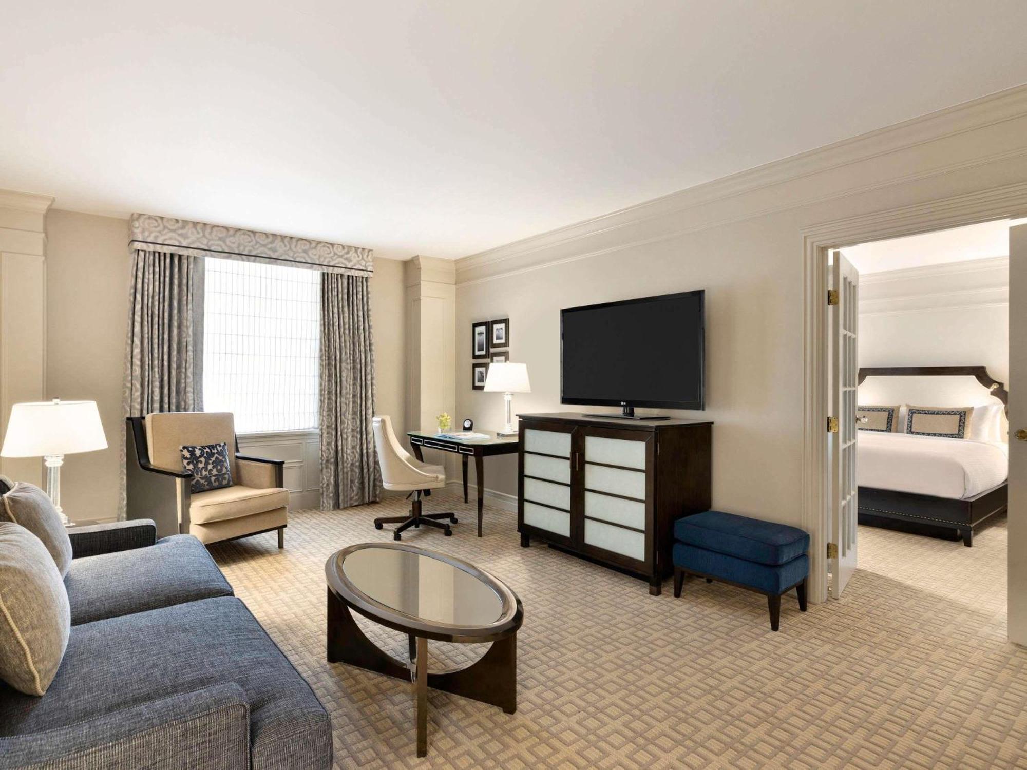 One-Bedroom Suite King Bed