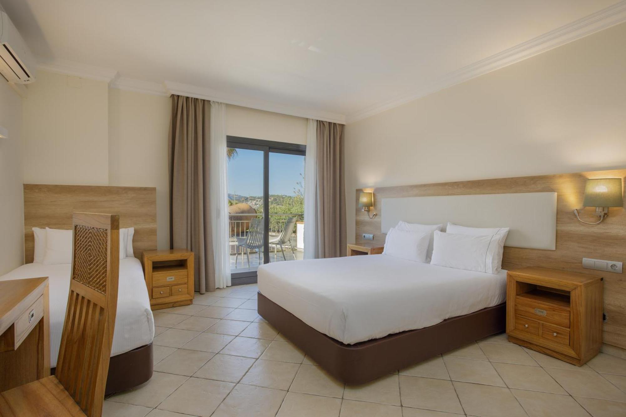 Standard Double or Twin Room with Extra Bed
