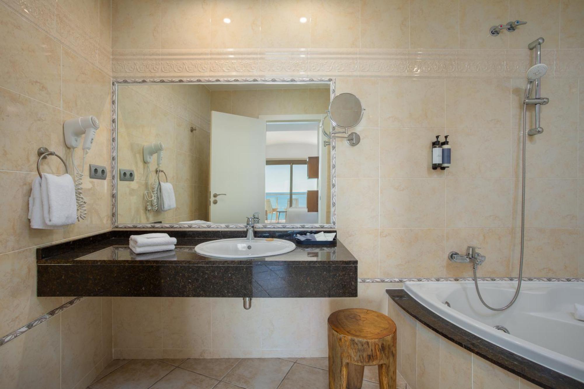 Quadruple Room Sea View