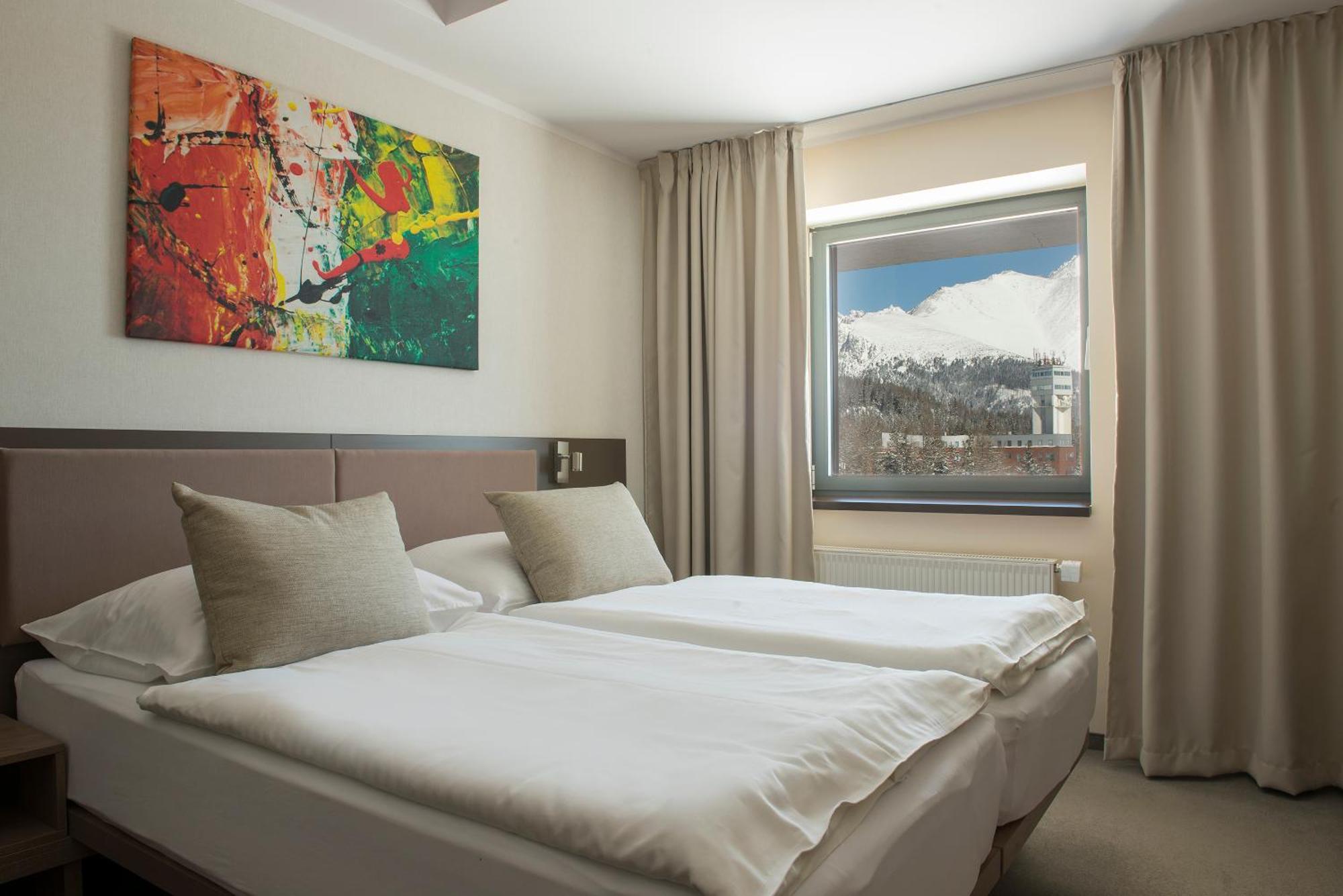 Double Room Mountain View without Balcony