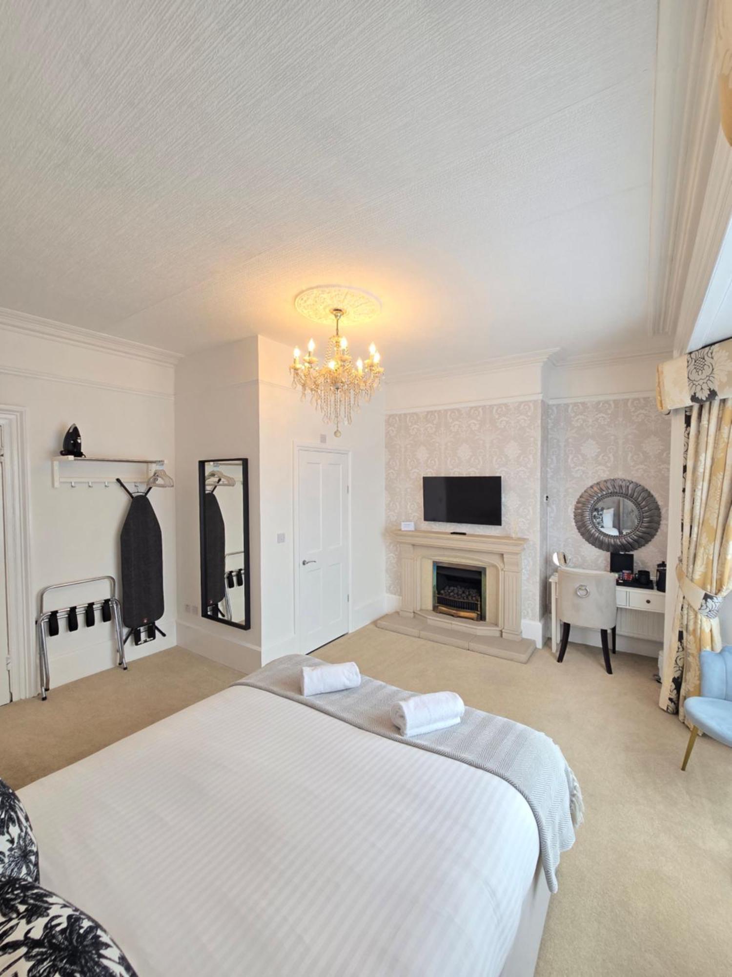 Large Double Room
