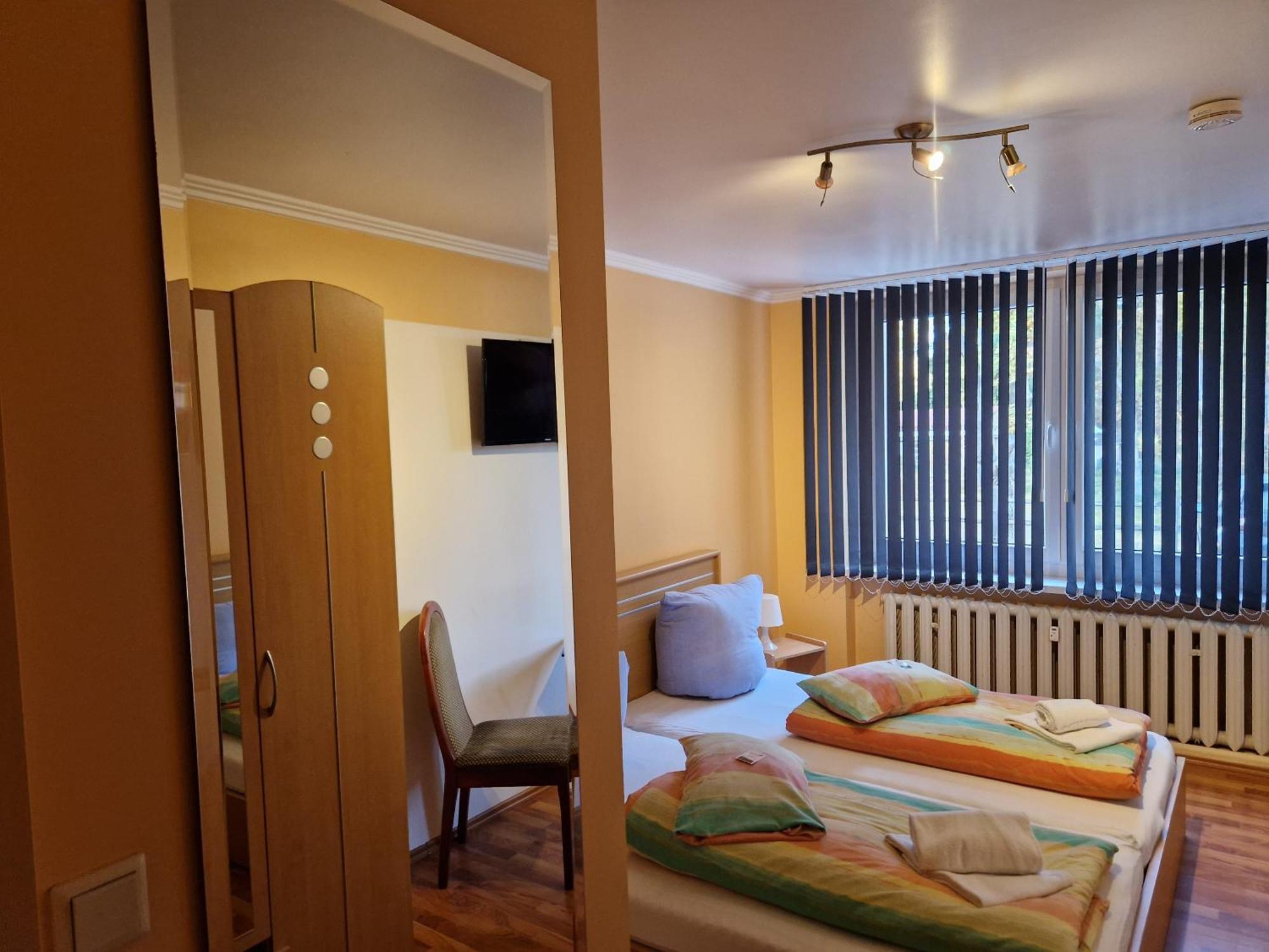 Double Room Private Bathroom