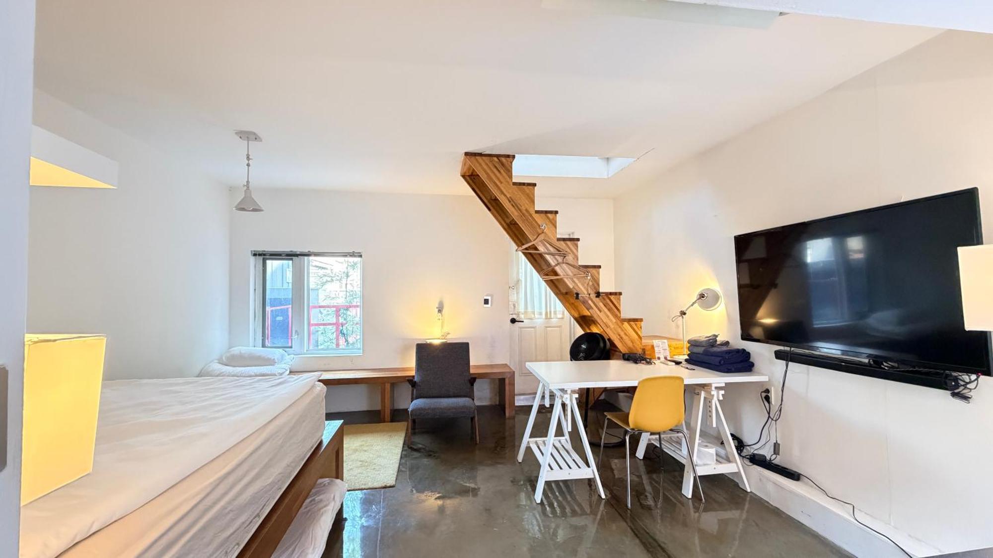 Deluxe Family Suite