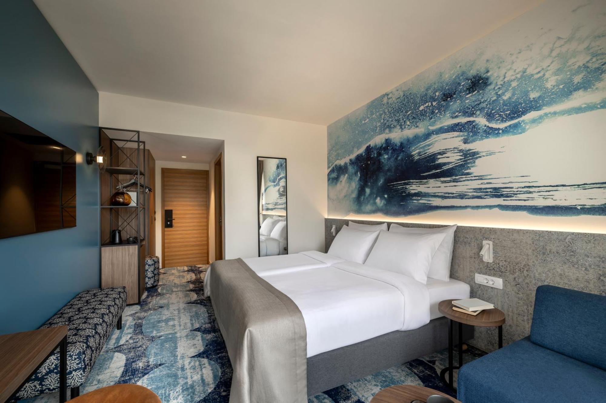 Superior Double or Twin Room Balcony Extra Bed
