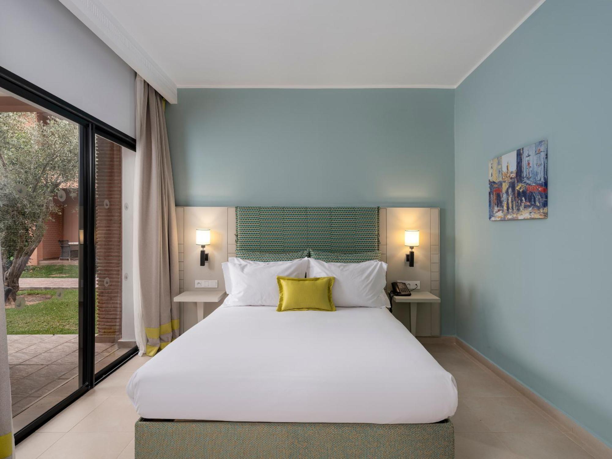 Triple Standard Room Pool View